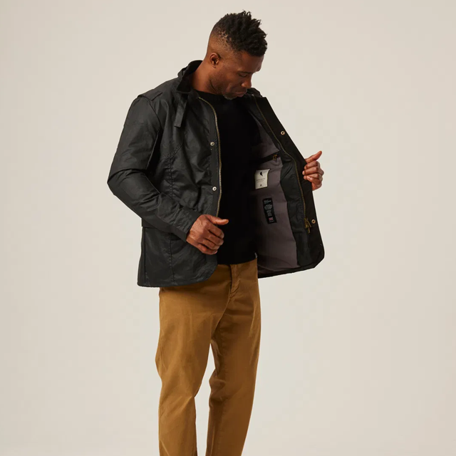 mj106_black_fit_5.png