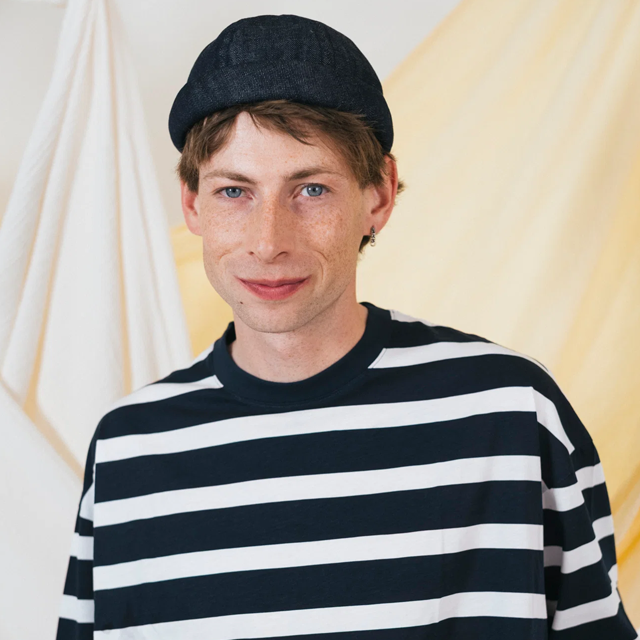 tm003_mikidenim_fit_1.png