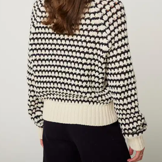 wj51052_cream_fit_2.png