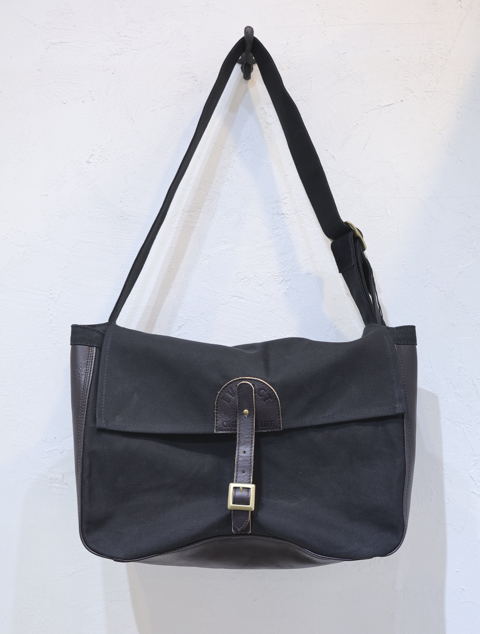 EVILACT　　「NEWS PAPER BAG」　 ニュースペーパーバッグ