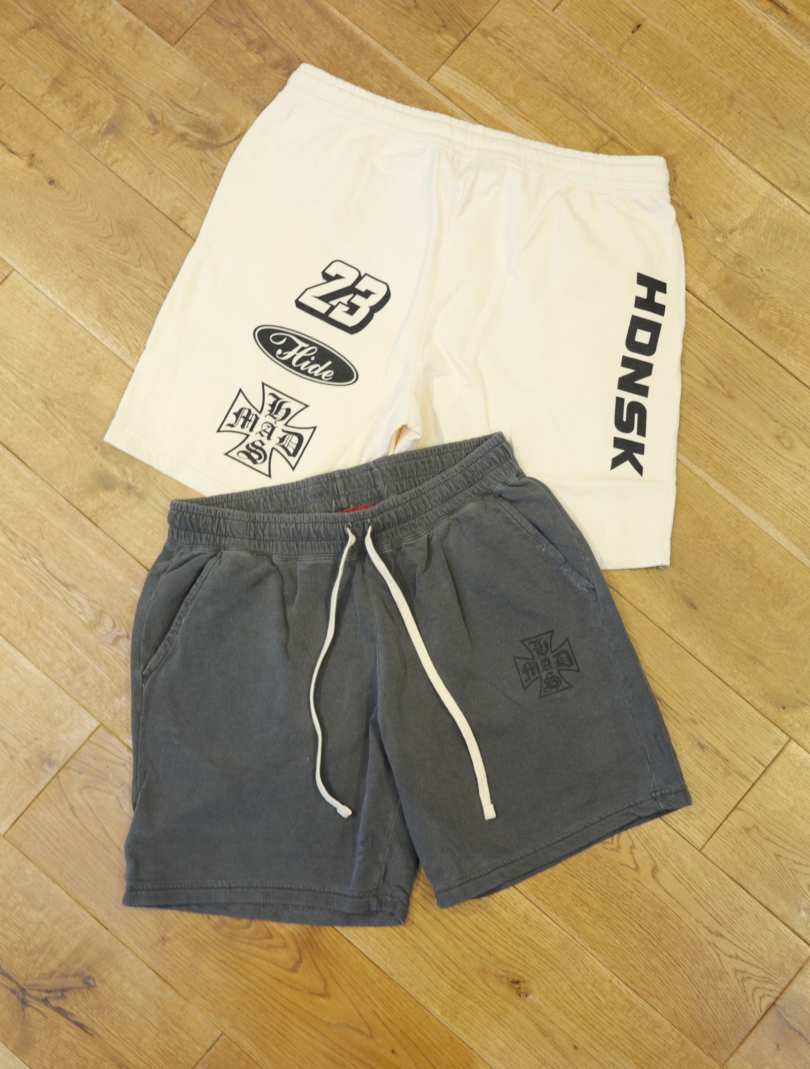 Hide and Seek　「No23 Short」　イージーショーツ