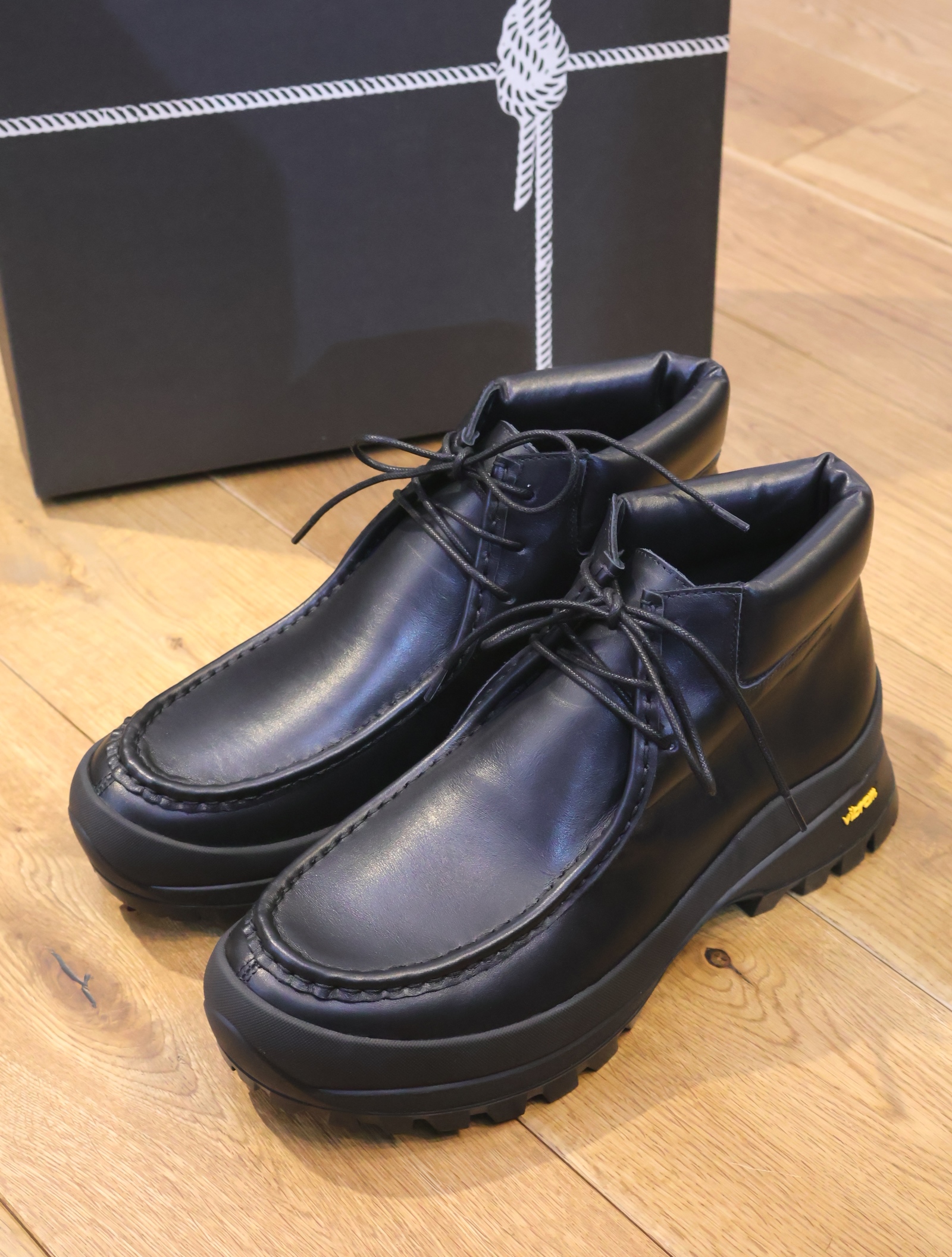COOTIE × Tomo&Co.　「3 Hole U-tip Boots」　レザーブーツ