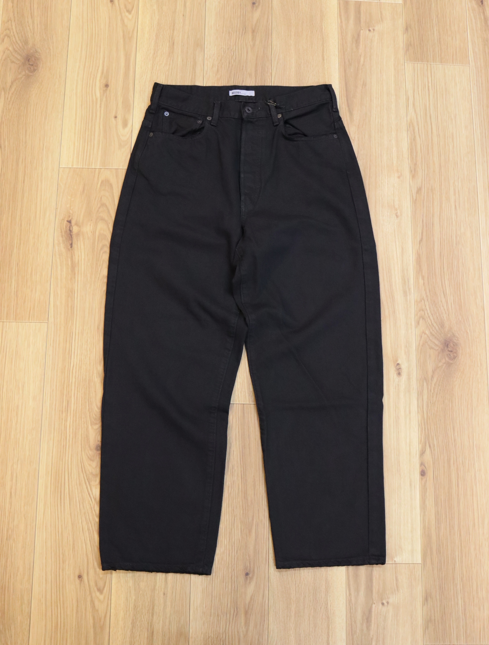 NEEDBY heritage × CAPTAINS HELM　　「#BLACK OUT RELAX DENIM PANTS 」  　ワイドテーパード デニムパンツ