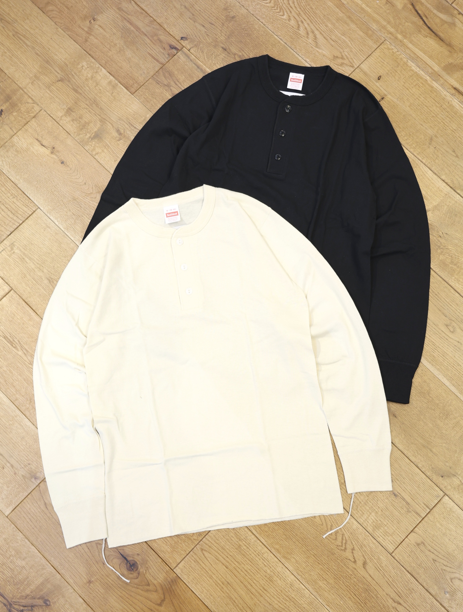 MASSES × HEALTHKNIT　「HEALTHKNIT HENRY LONG〈BLACK×NATURAL〉」　2枚組 ロングスリーブヘンリーネックティーシャツ