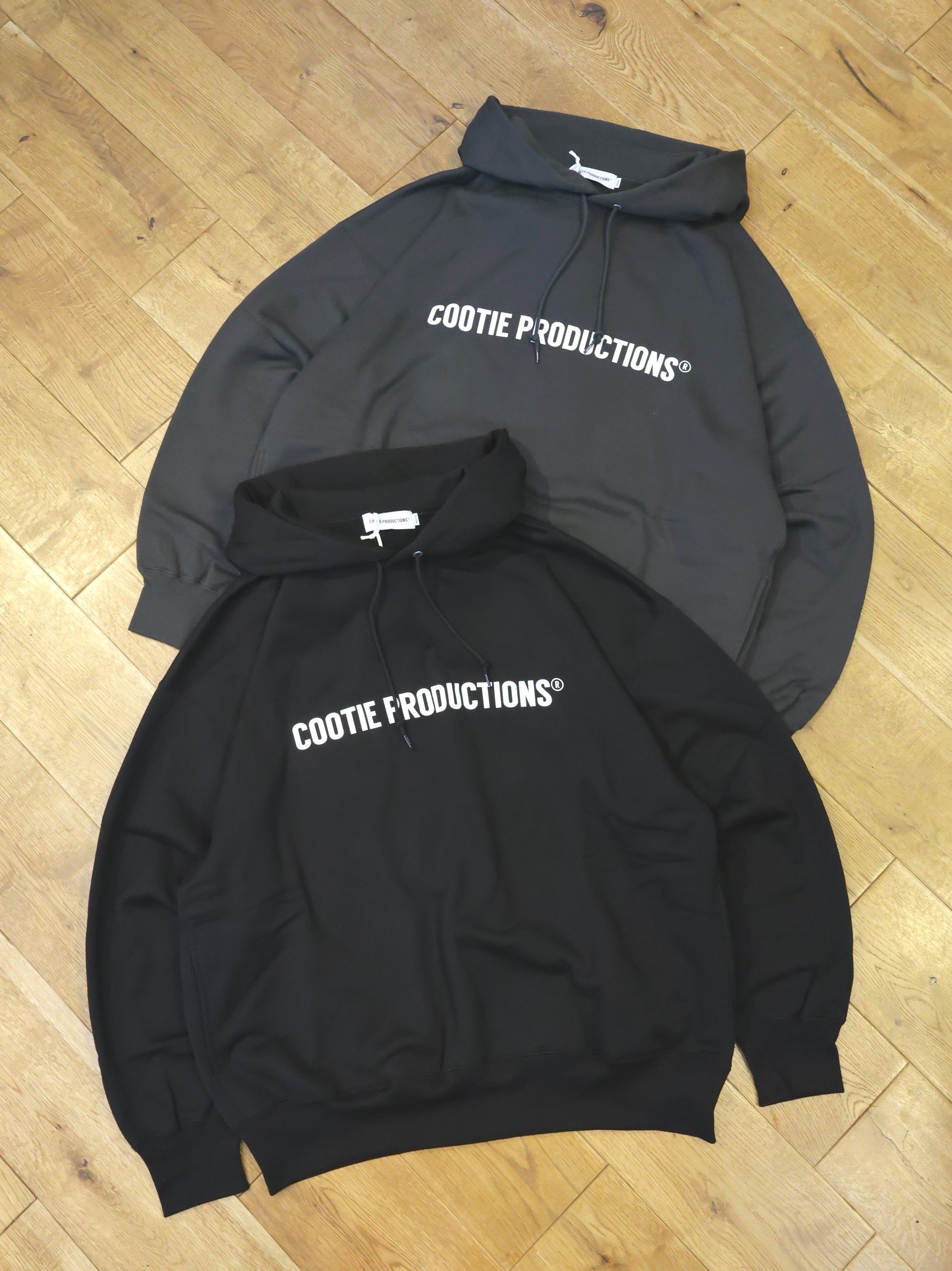 COOTIE　「Plain Sweat Hoodie - LOGO」　 スウェット フーディー