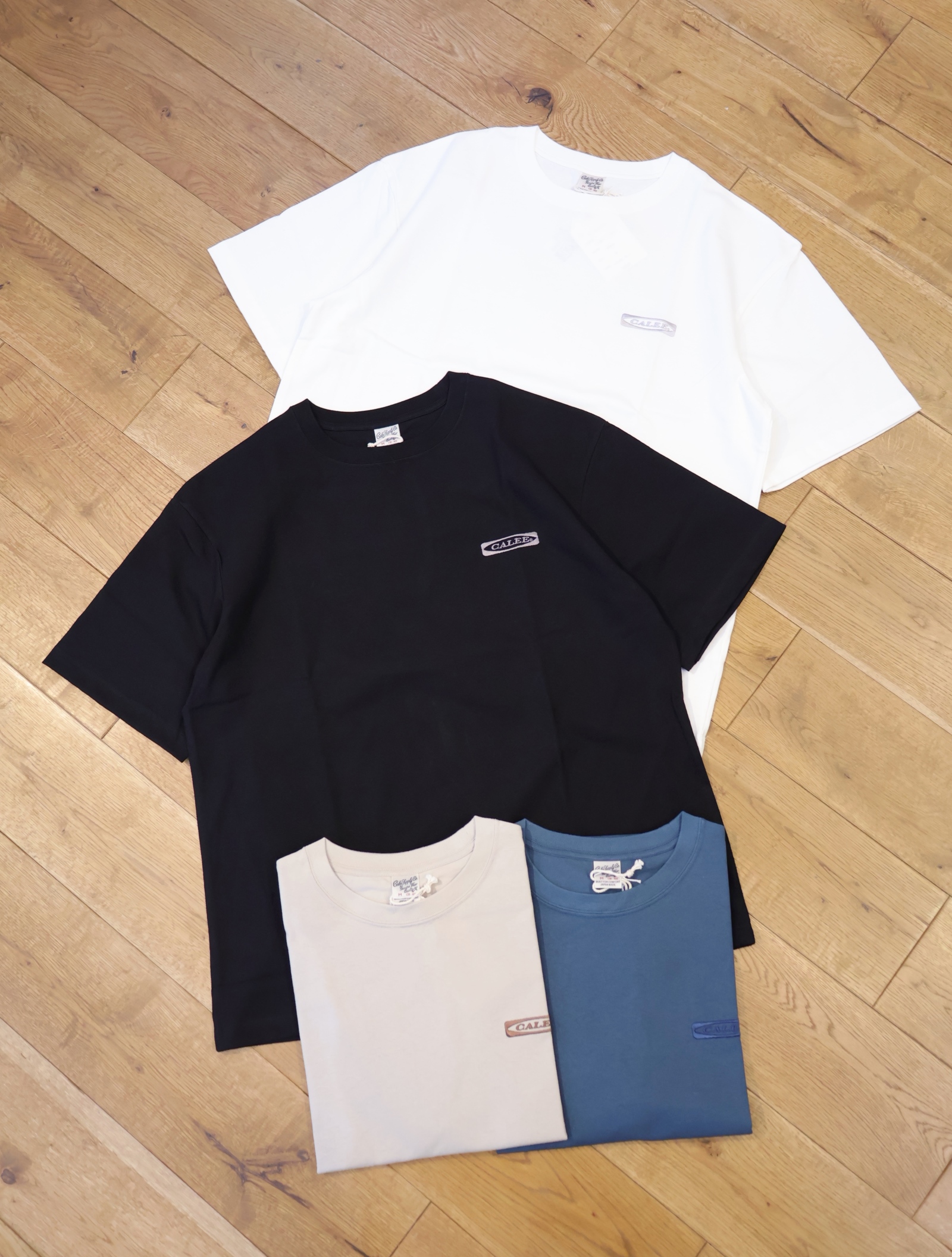 CALEE　　「VINTAGE TYPE CALEE LOGO S/S TEE」　　ドロップショルダーティーシャツ