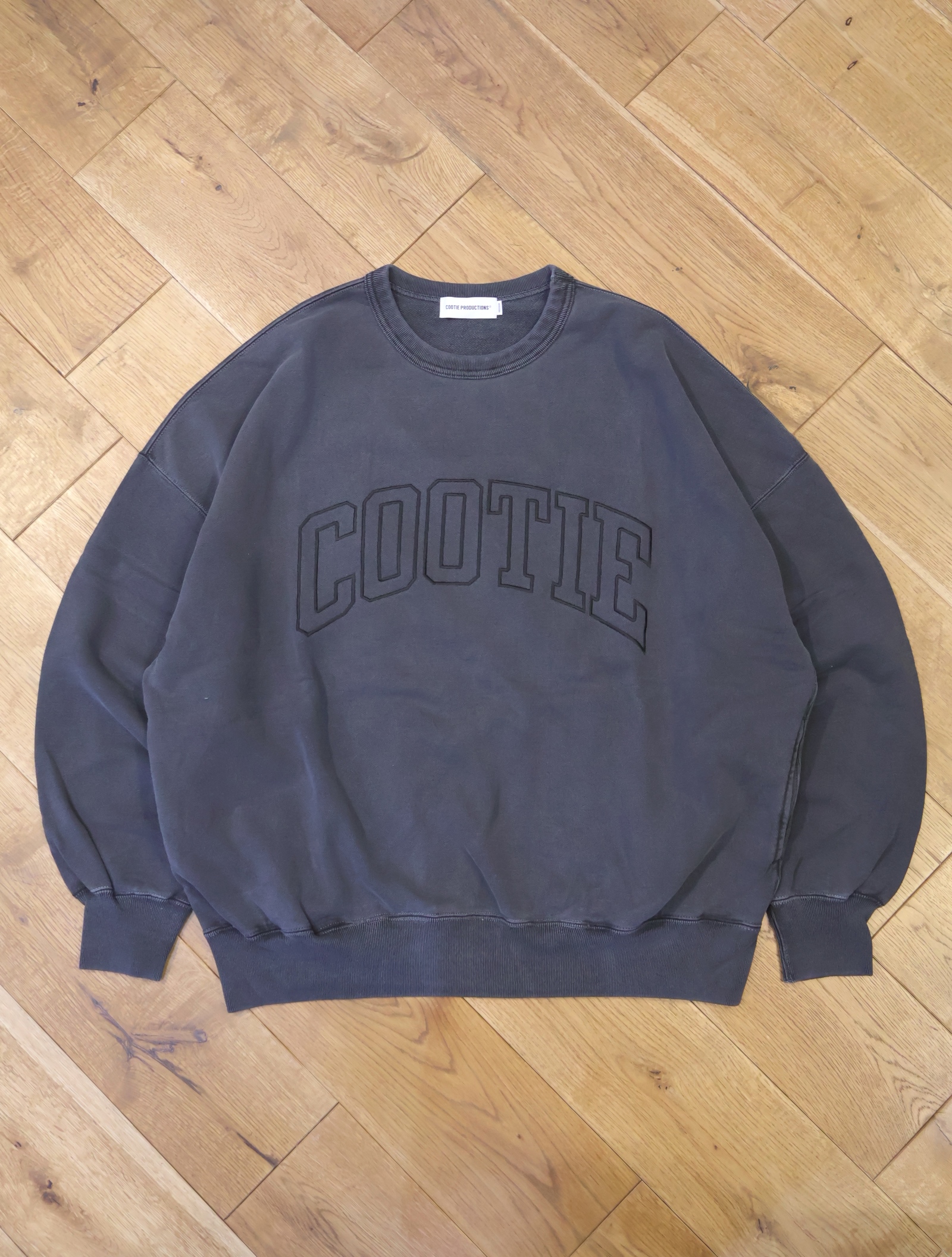 COOTIE　「Pigment Dyed Open End Yarn Sweat Crew」　ピグメントダイ スウェットクルーネック
