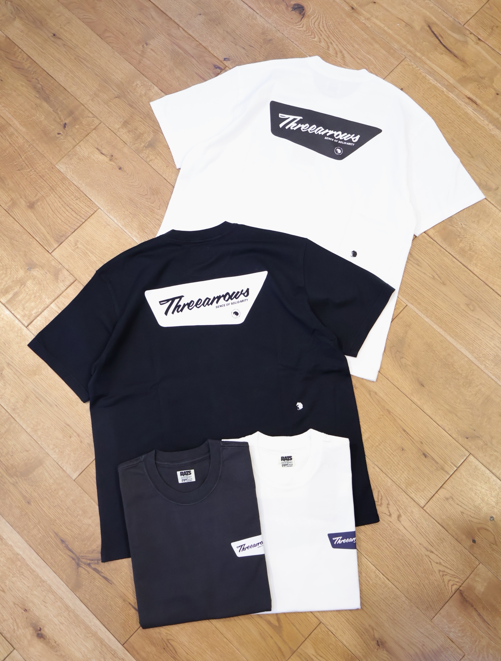 RATS　「THREE ARROWS TEE」　プリントティーシャツ