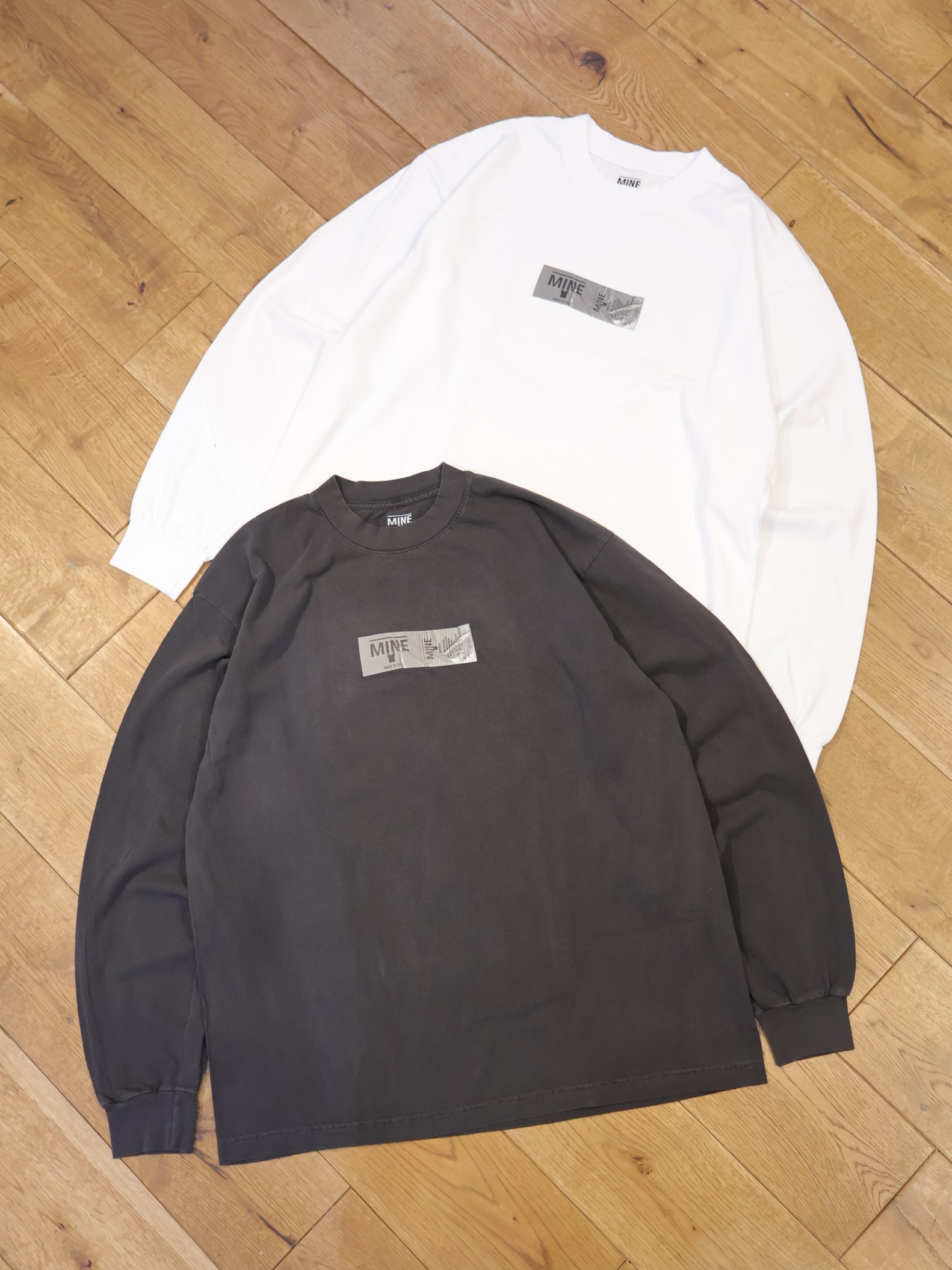 MINE 　 「Duck Tape L/S Shirt」　プリント ロングスリーブティーシャツ