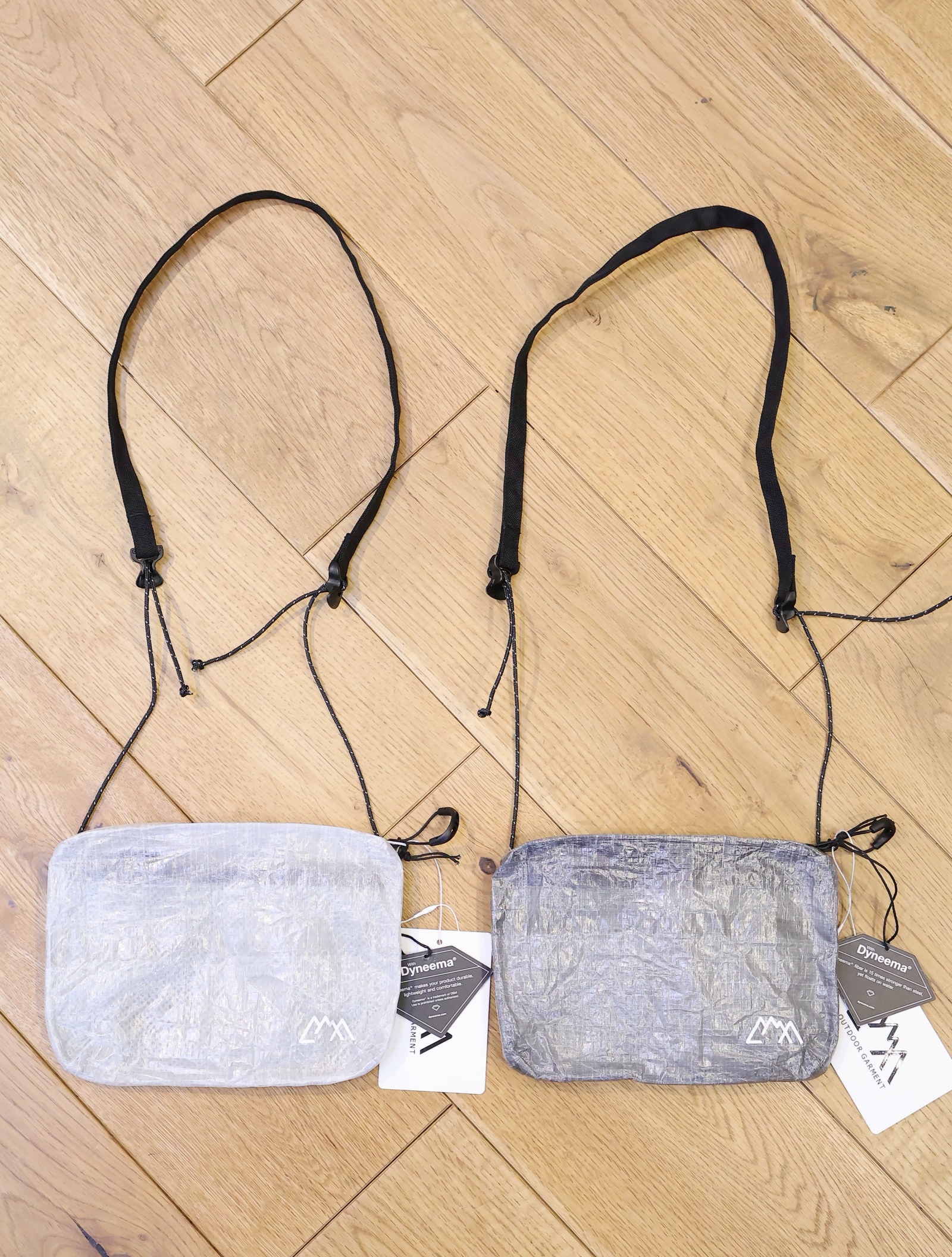 CMF OUTDOOR GARMENT　「SMART PAC DYNEEMA」　ミニサコッシュ