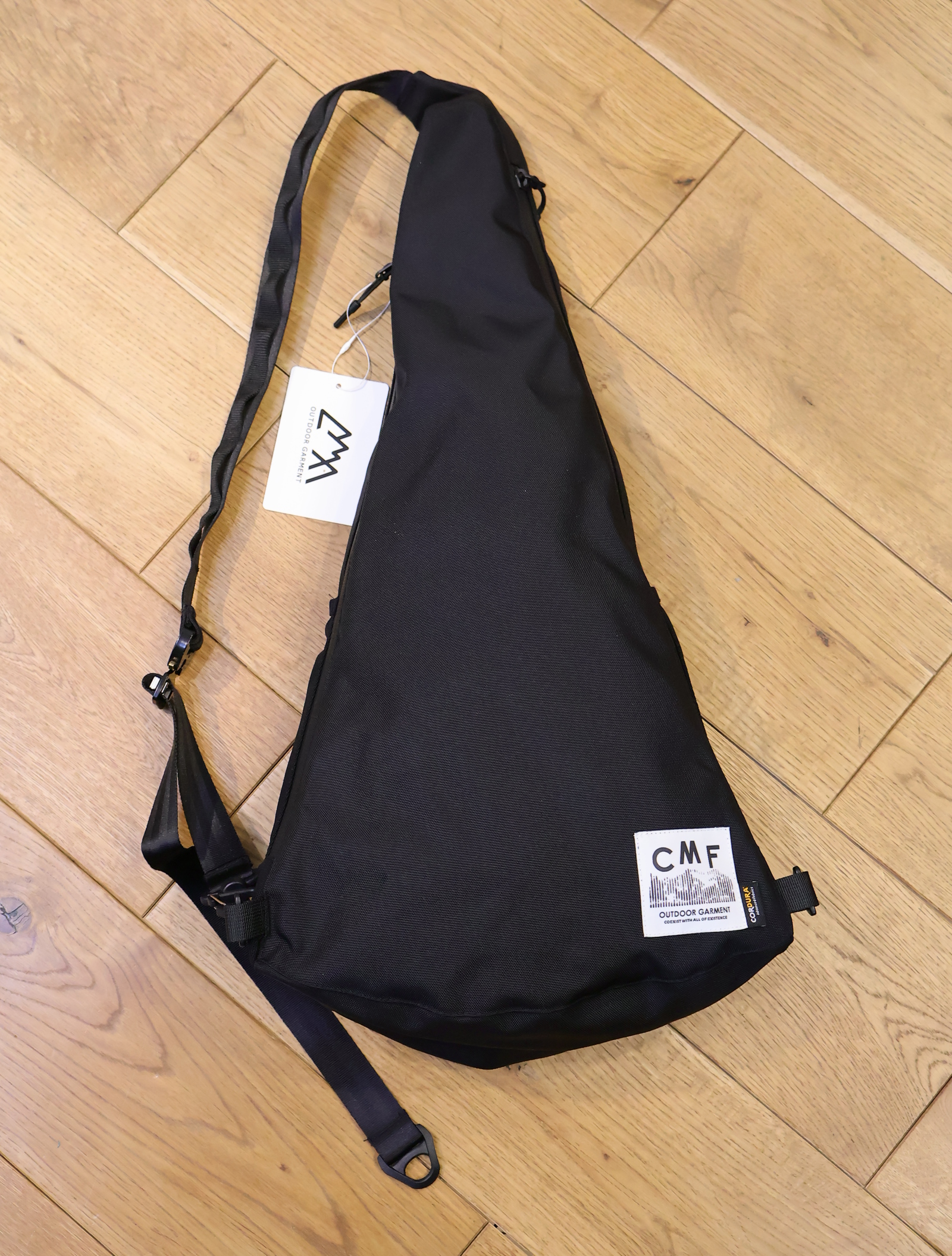 CMF OUTDOOR GARMENT　「SHOULDER BAG BALLISTIC」　ショルダーバッグ