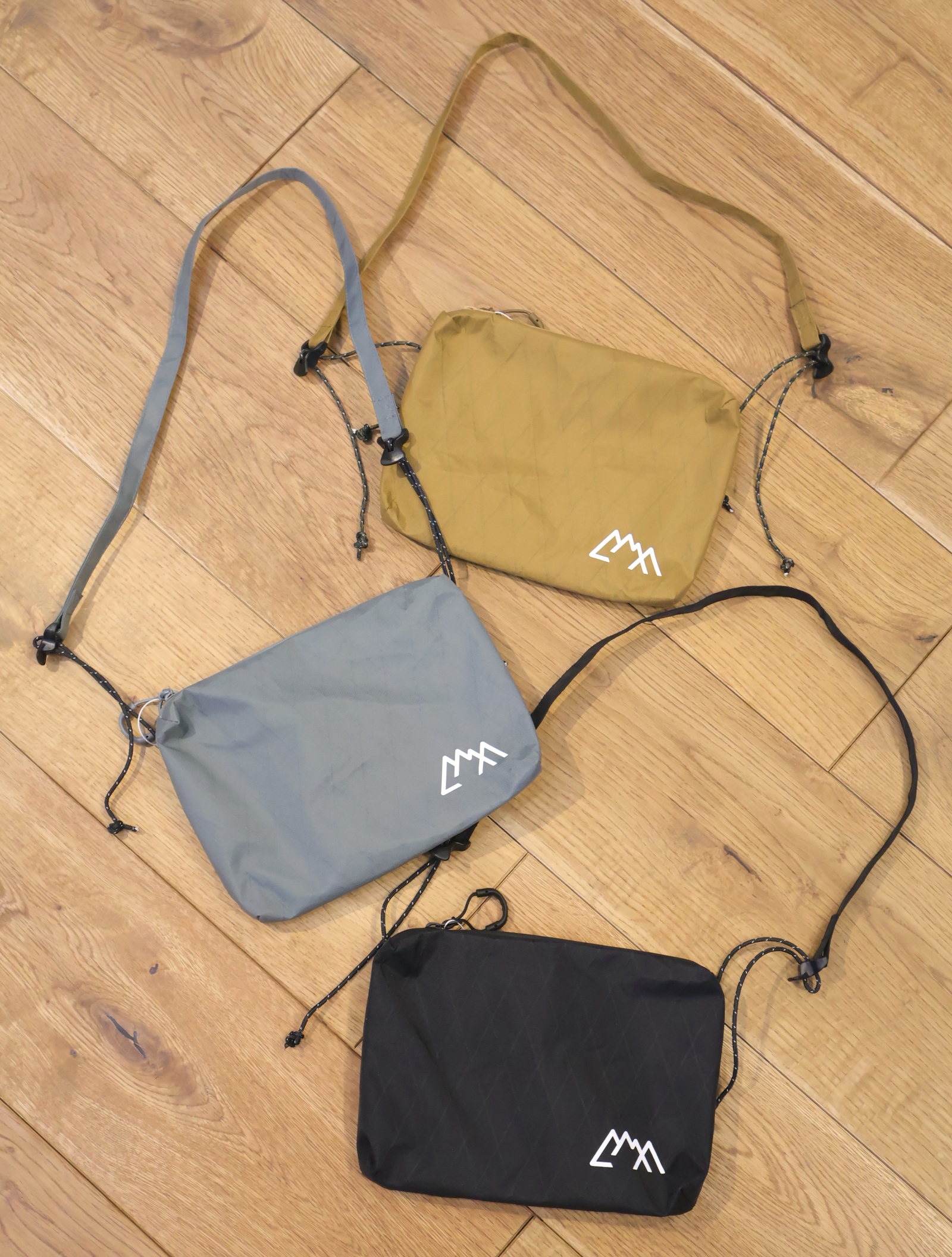 CMF OUTDOOR GARMENT　「SMART PAC X-PAC」　ミニサコッシュ