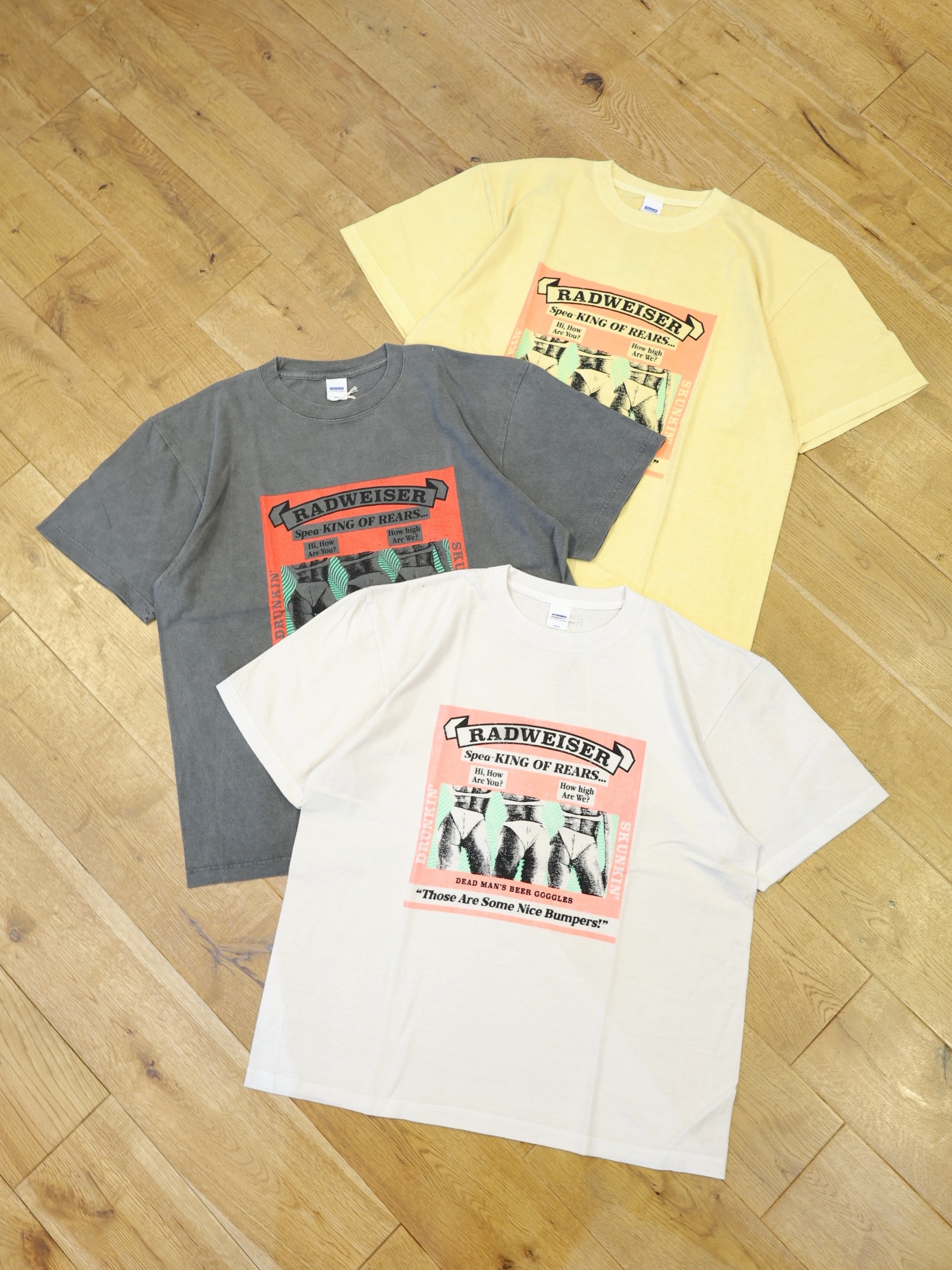 RADIALL 　「WEISER - CREW NECK T-SHIRT S/S」　ピグメントダイ プリントティーシャツ