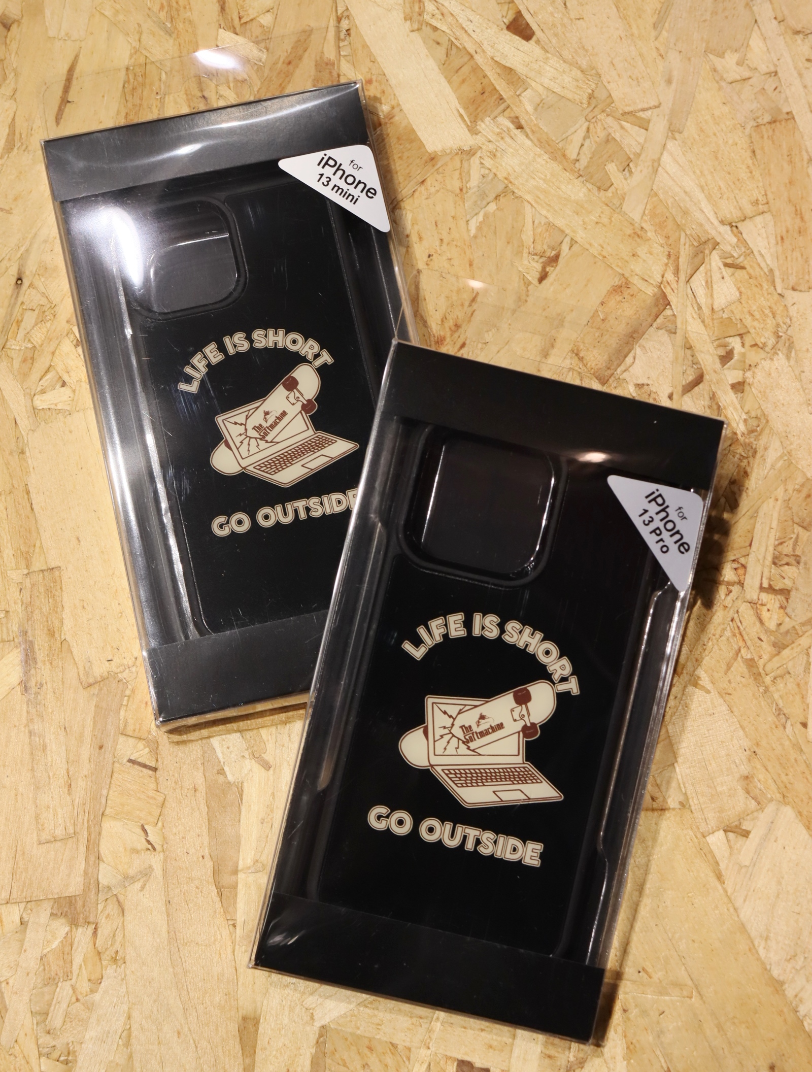 SOFTMACHINE 　 「GO OUTSIDE iPhone CASE 」 iPhone 12/12pro、12mini、13、13mini、13pro ケース