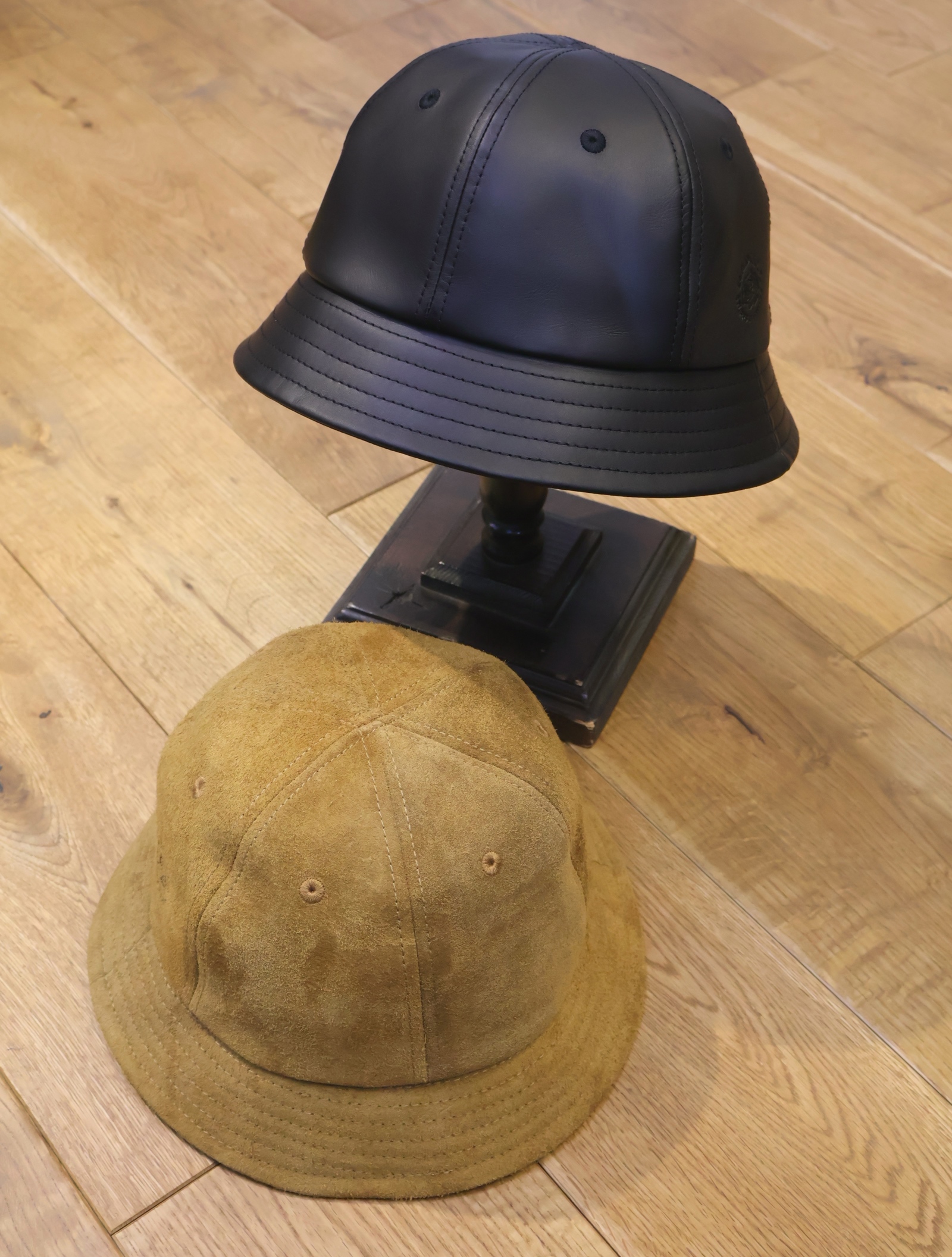 RADIALL  　　「MUSCLE SHOALS - BOWL HAT」　　レザー ボウルハット