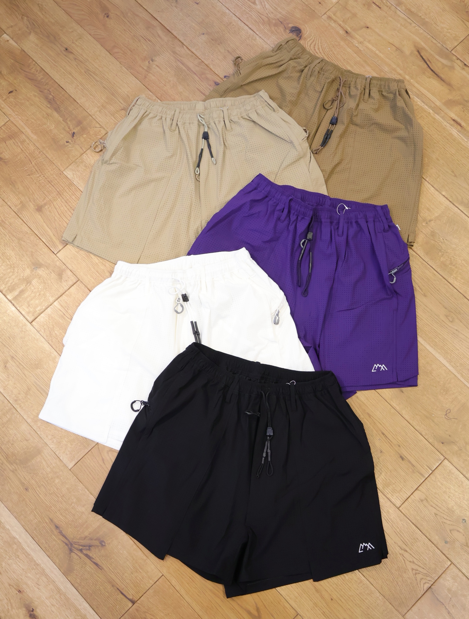 CMF OUTDOOR GARMENT　　　「BUG SHORTS」　　ナイロンショーツ