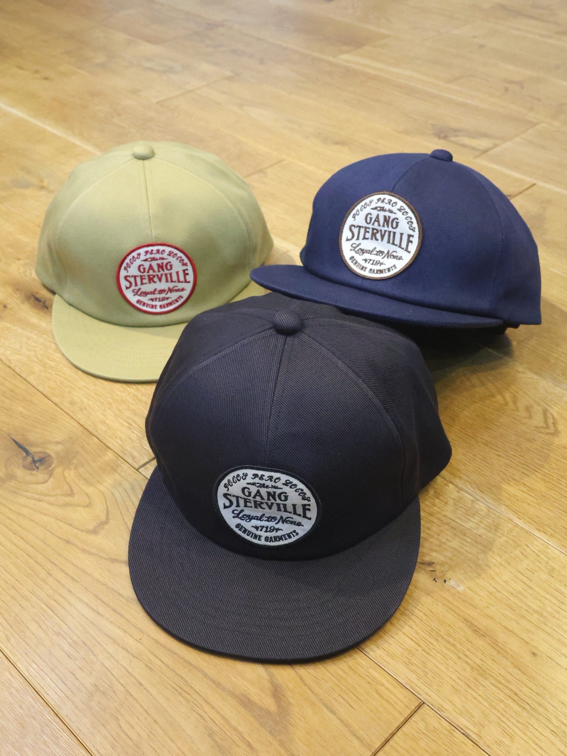 GANGSTERVILLE　　  「CIRCLE SIG - TRUCKER CAP」  スナップバック トラッカーキャップ
