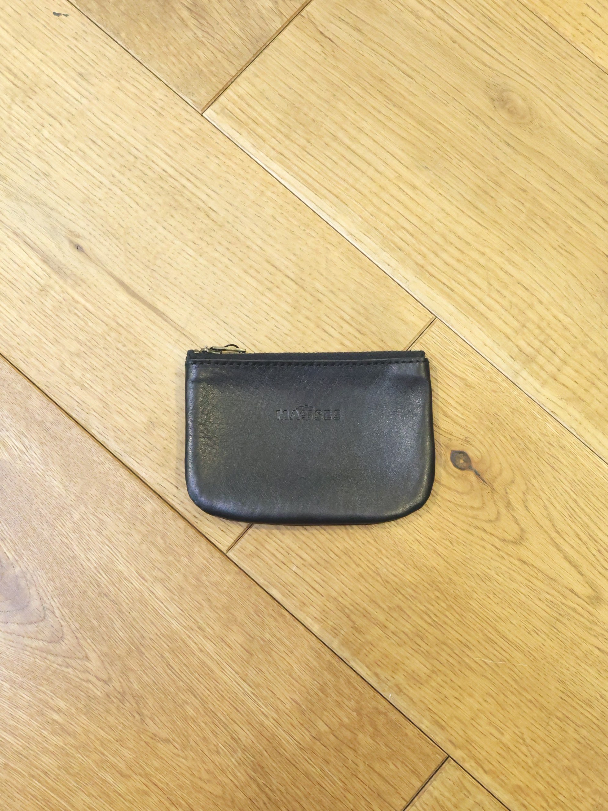 MASSES　「LEATHER PORCH S」　　レザーポーチ〈SMALL〉