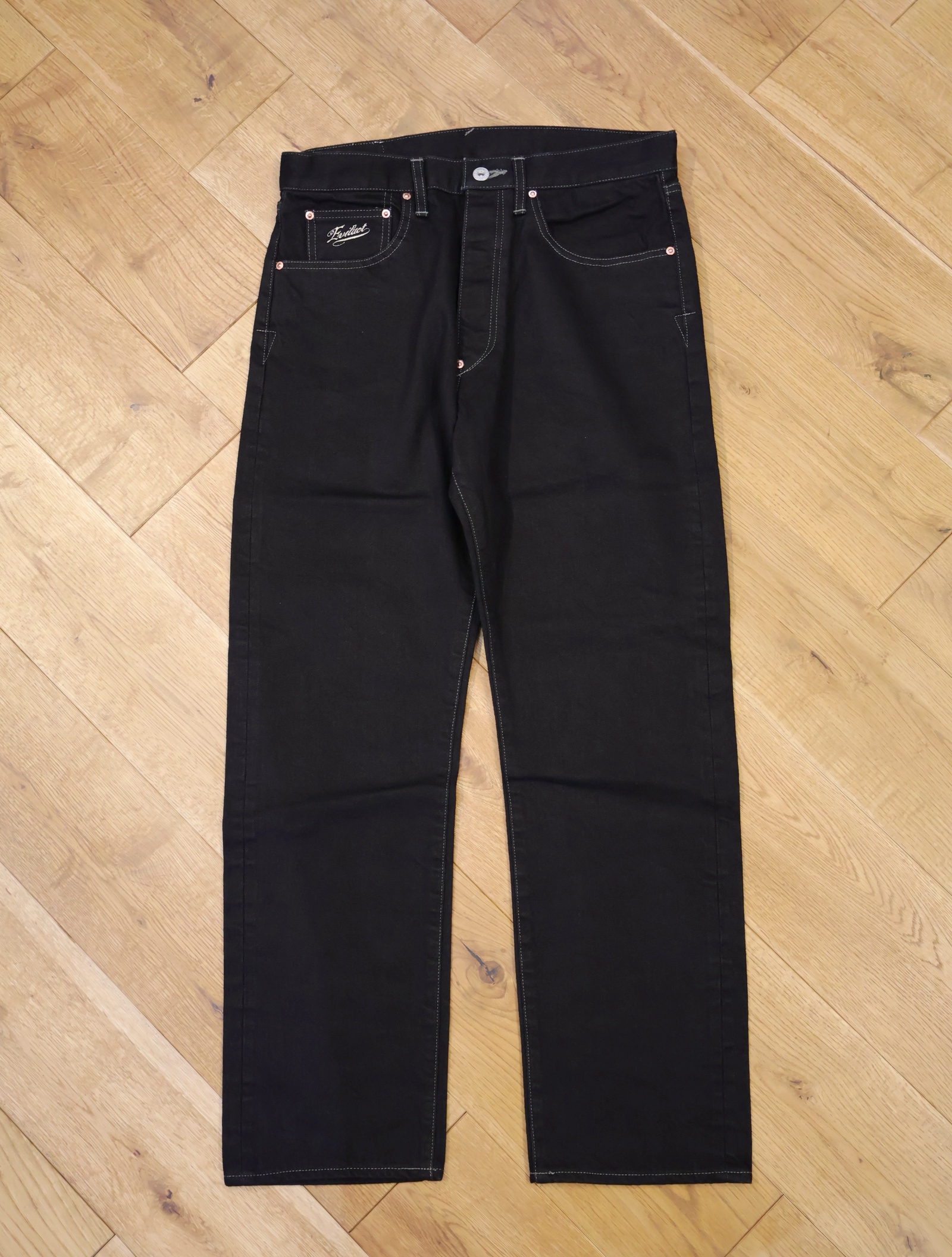 EVILACT 　　「DENIM 01＜BLACK＞」　ストレートトデニムパンツ
