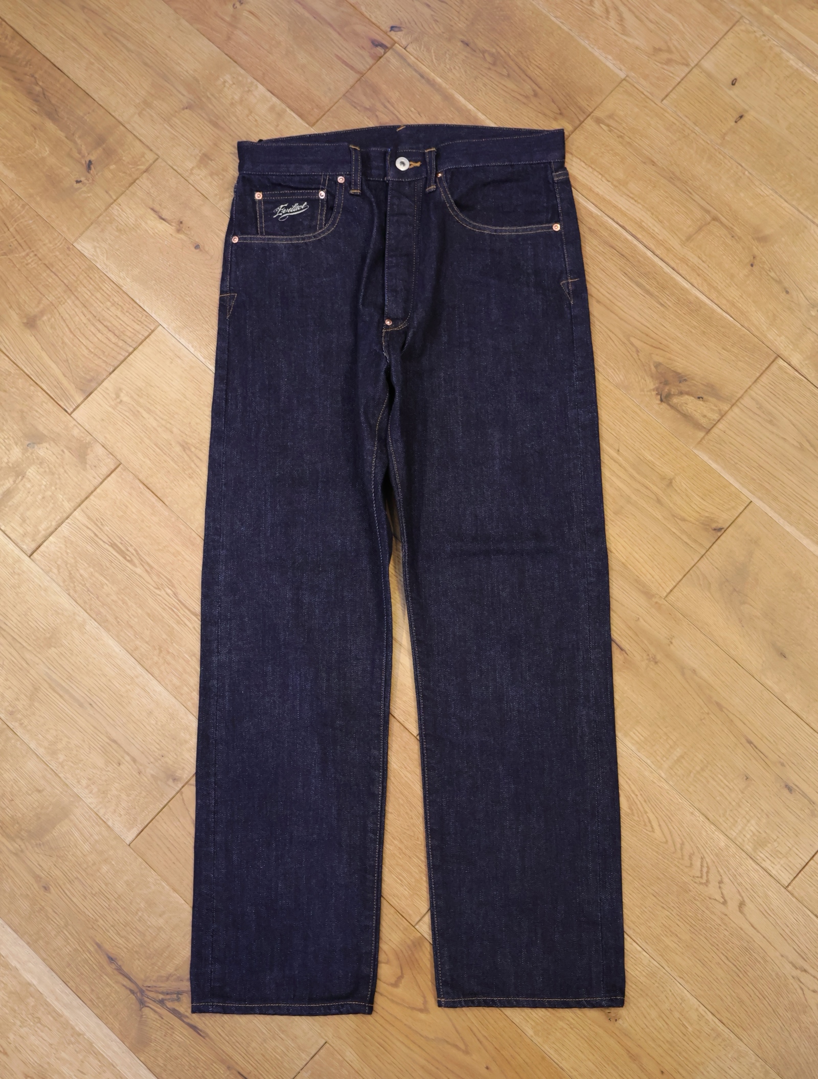 EVILACT 　　「DENIM 01＜INDIGO＞」　ストレートトデニムパンツ