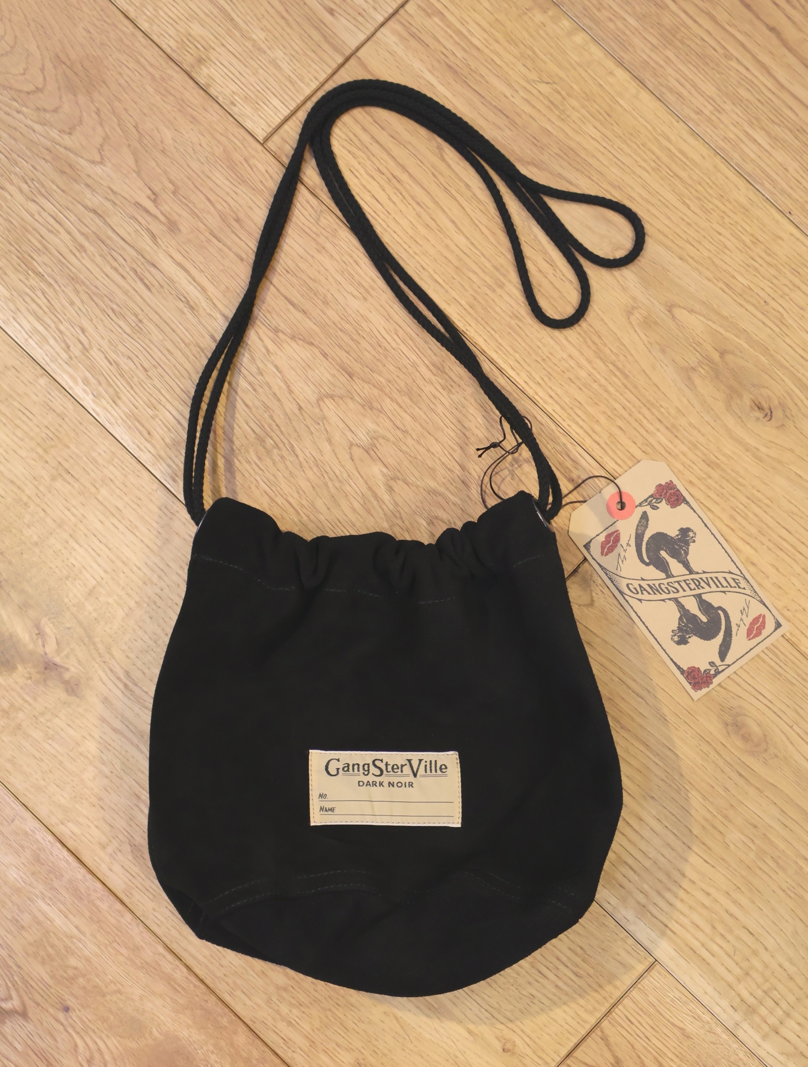 vamps 巾着　リュック　バッグ　ヴァンプス　バンプス　黒　ハロウィンパーティ vamps 巾着 リュック バッグ ヴァンプス バンプス 黒 ハロウィン