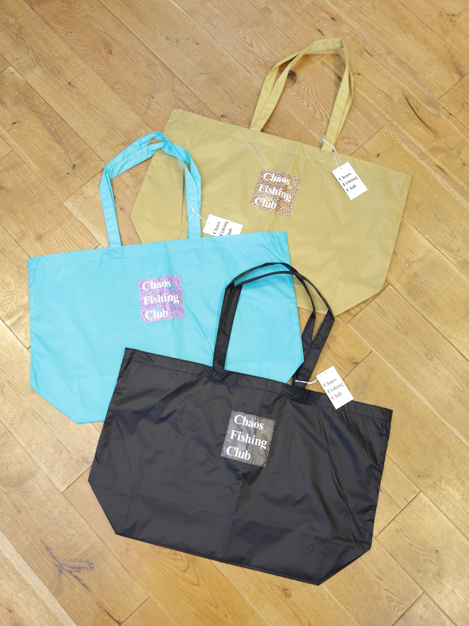 Chaos Fishing Club　「Fish Shadow Bag」　ナイロントートバッグ