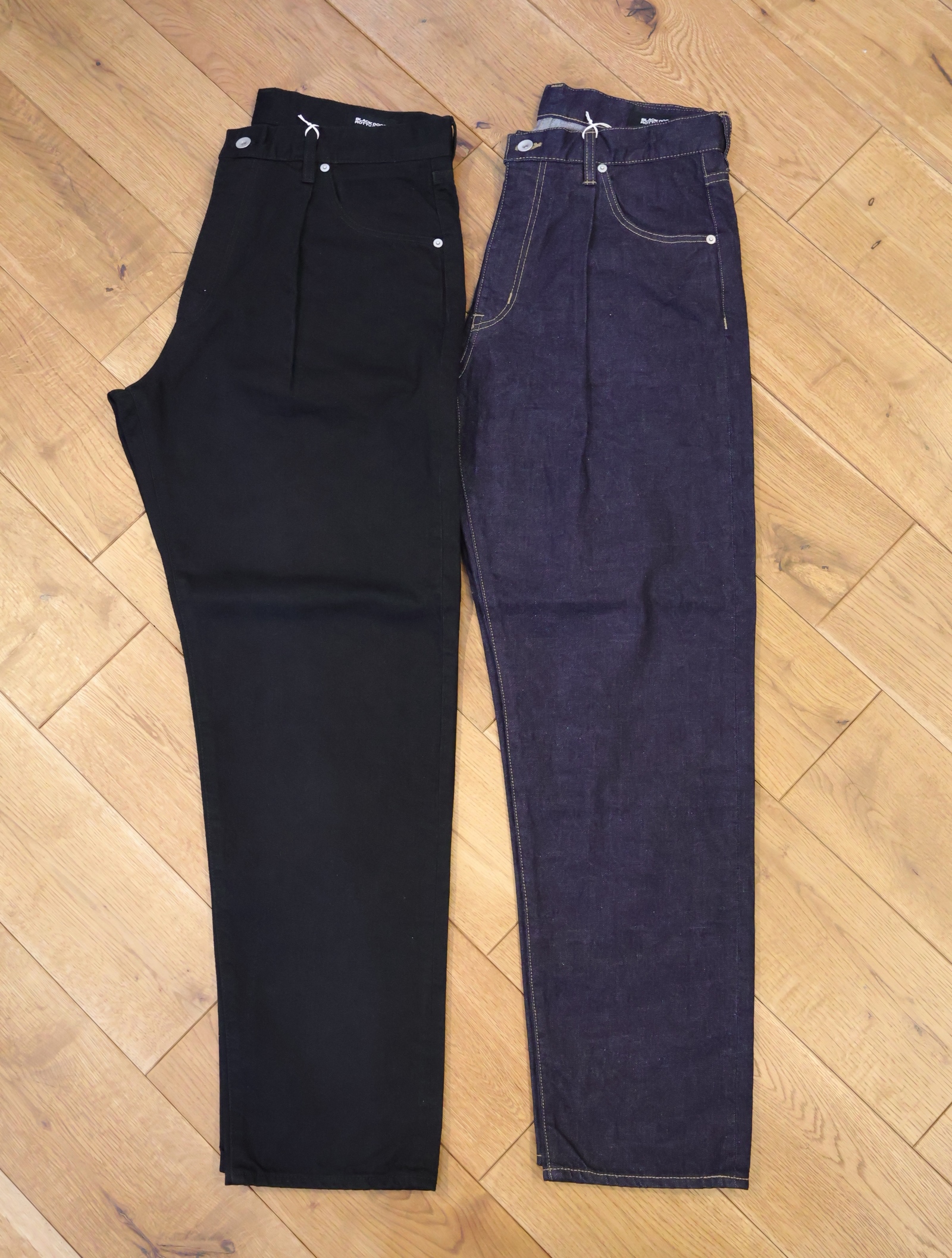 ROTTWEILER　　　「R9 B.D DENIM PANTS」 　1タック 5ポケットデニムパンツ