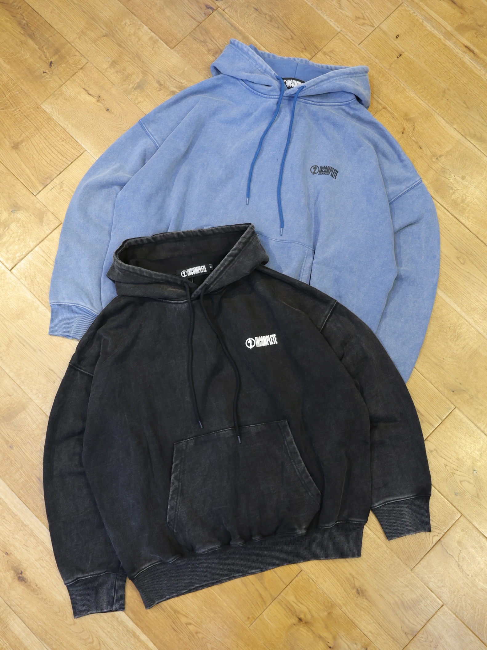 INCOMPLETE TOKYO　「Faded hoodie」　フェード加工 スウェットフーディー