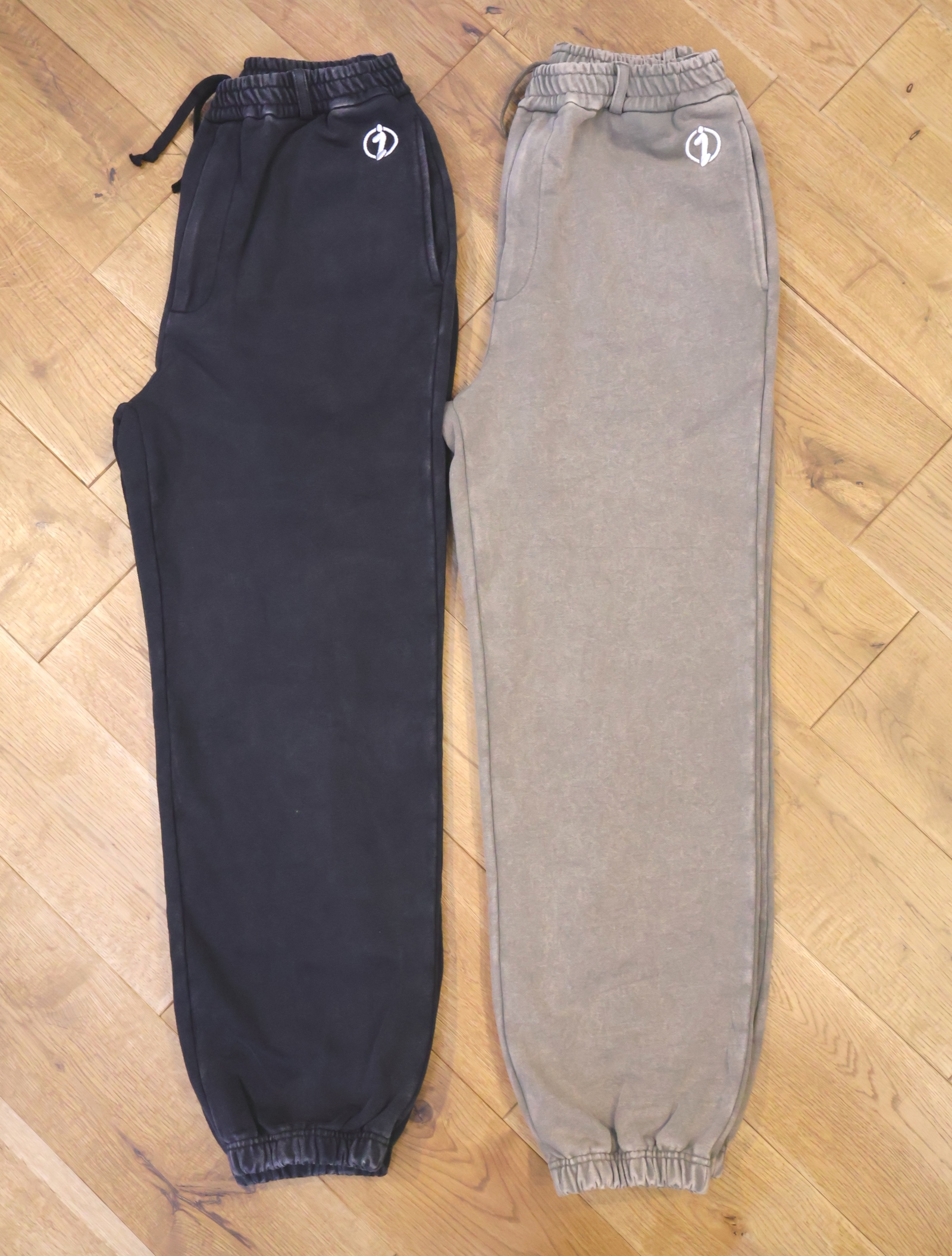 INCOMPLETE TOKYO 　「 Faded sweat pants」　フェード加工スウェットパンツ