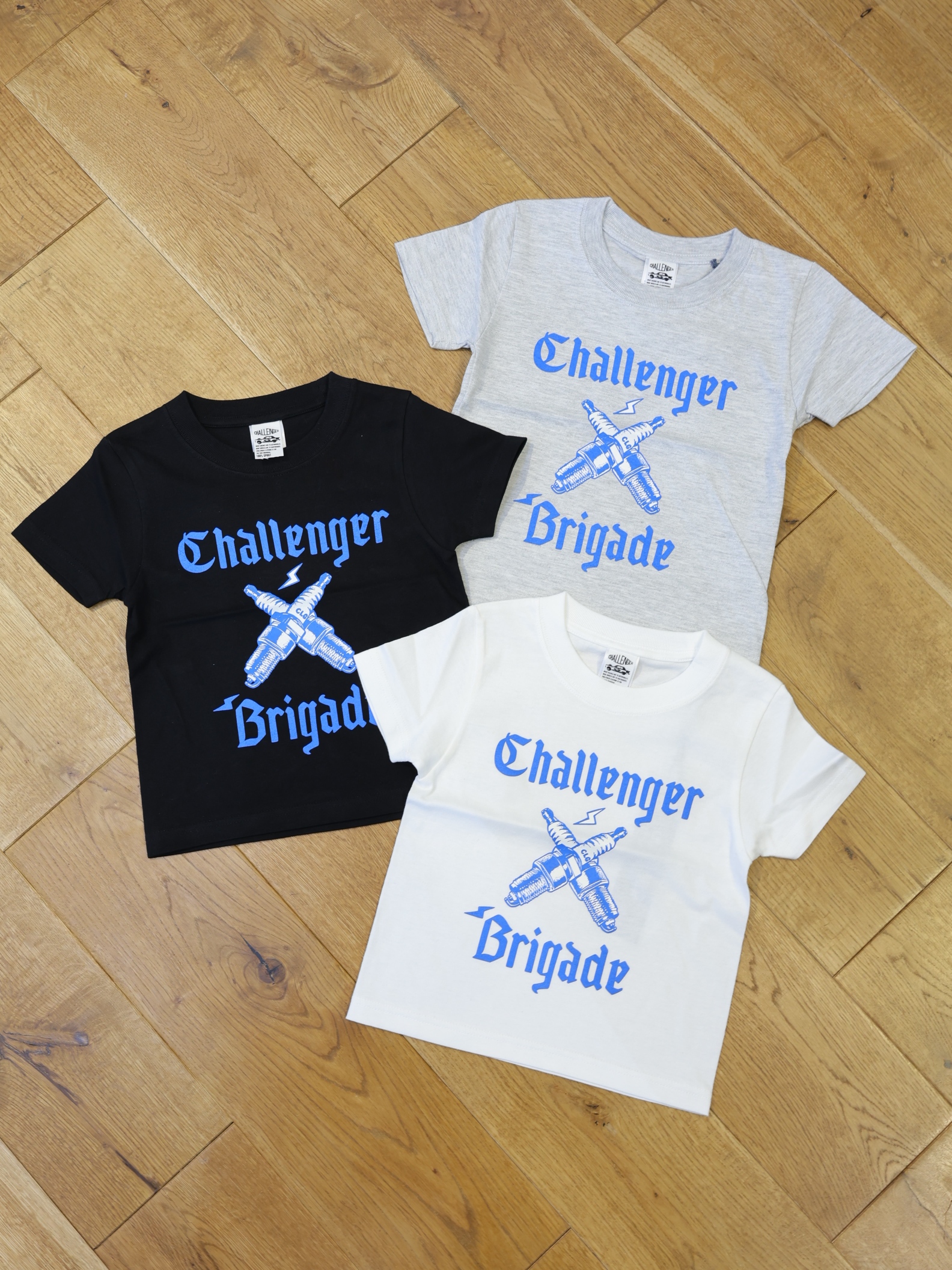 CHALLENGER　「KIDS SPARK TEE」　 キッズサイズティーシャツ