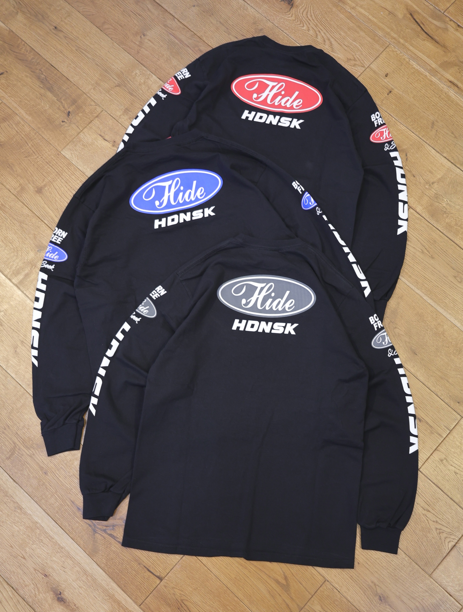 Hide and Seek　「HDNSK L/S Tee（SOLID）」　プリントロングスリーブティーシャツ