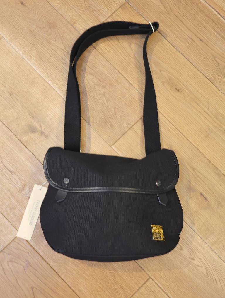 TROPHY CLOTHING 　「Serviceman Bag」 　ショルダーバッグ