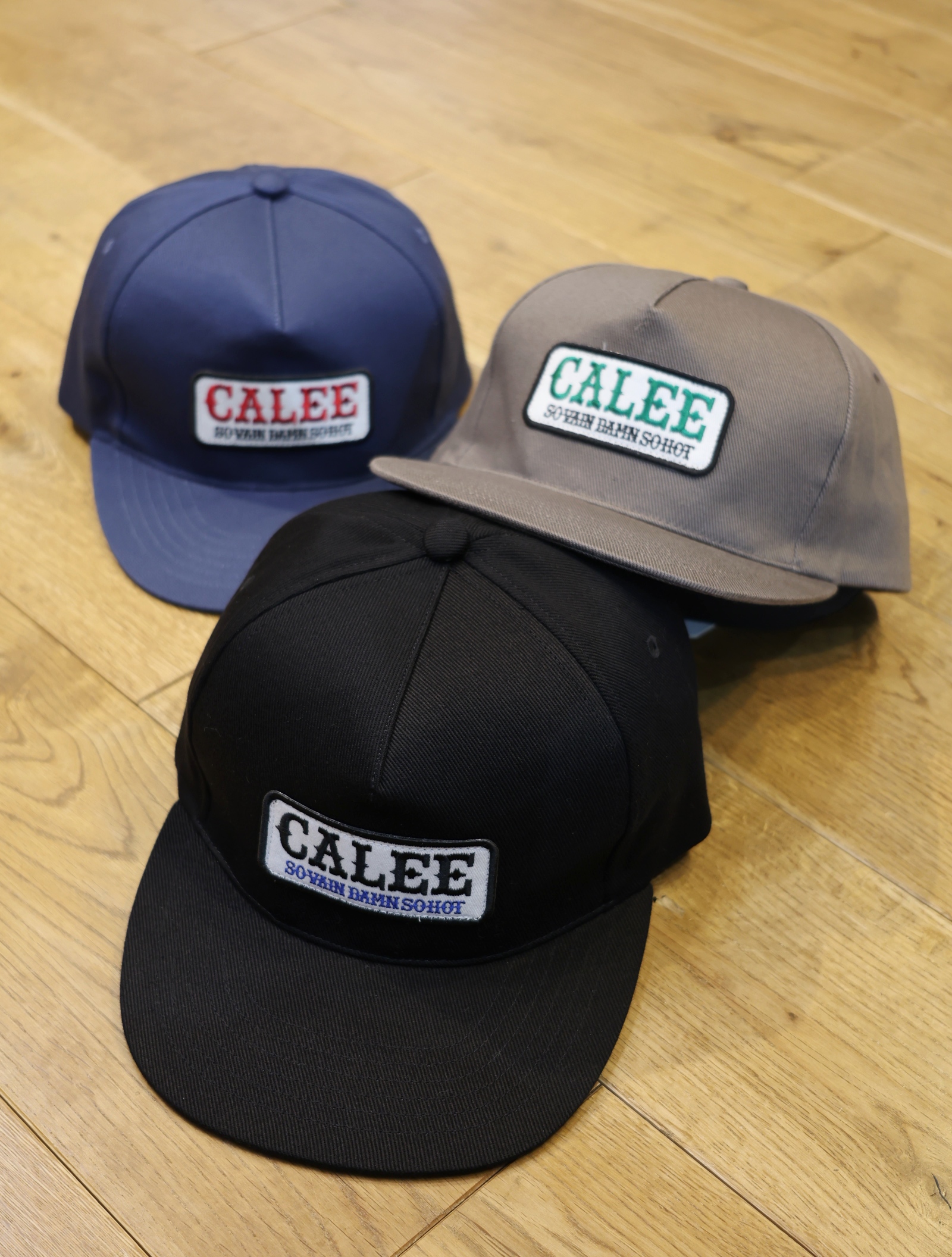 CALEE 　　「WAPPEN CAP」　　スナップバックキャップ