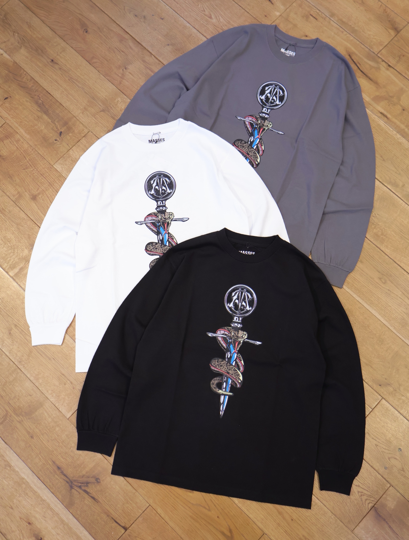 MASSES　「T-SHIRT  L/S CROSS SNAKE」　プリントロングスリーブティーシャツ