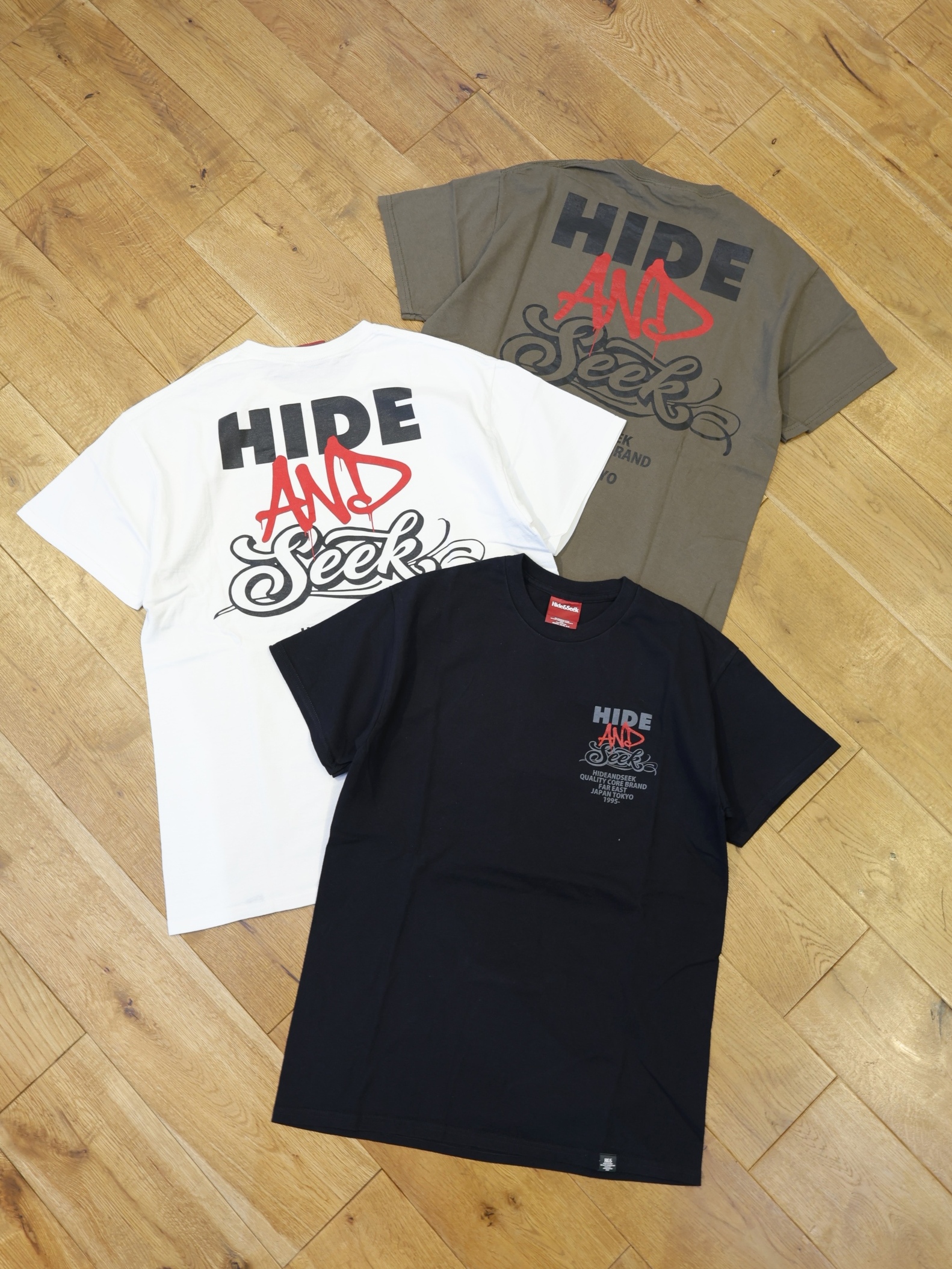 Hide and Seek　「AND S/S Tee」　プリントティーシャツ