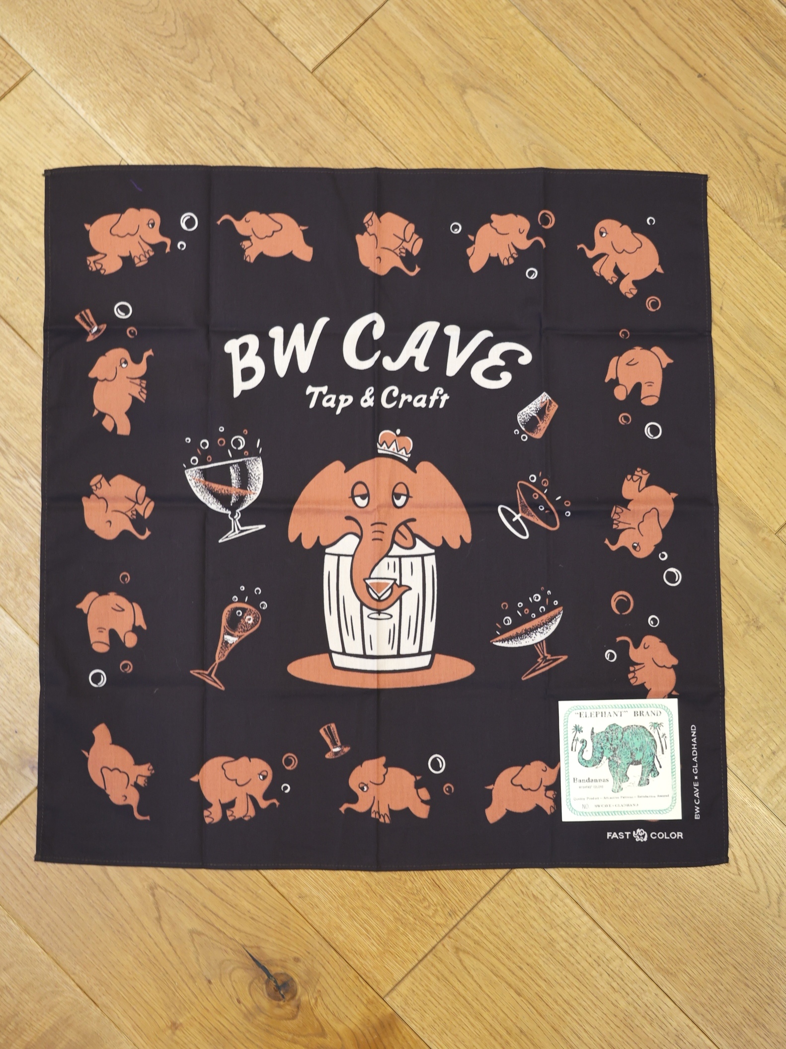 BW CAVE × GLAD HAND　　 「Pink Elephants bandanna "Elephant Brand"」 　バンダナ