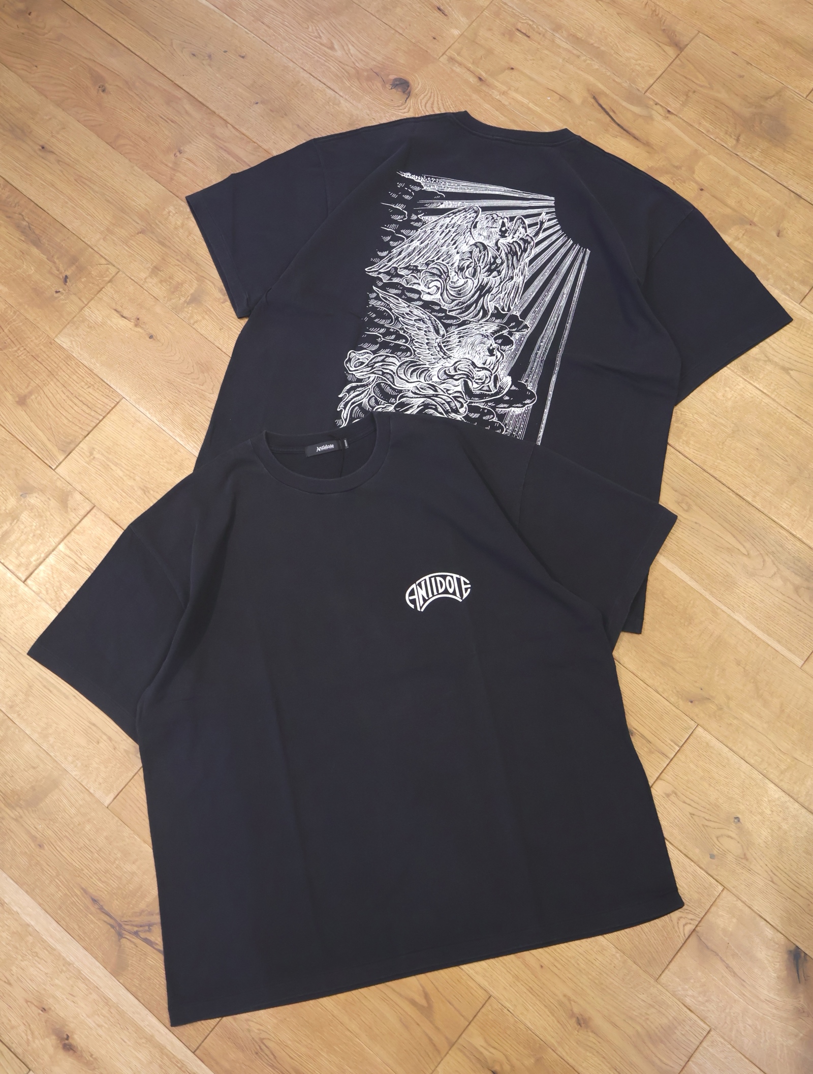 ANTIDOTE BUYERS CLUB　　「Fade Wash S/S Tee (Holy Angels)」　　フェードウォッシュ ワイドシルエットティーシャツ