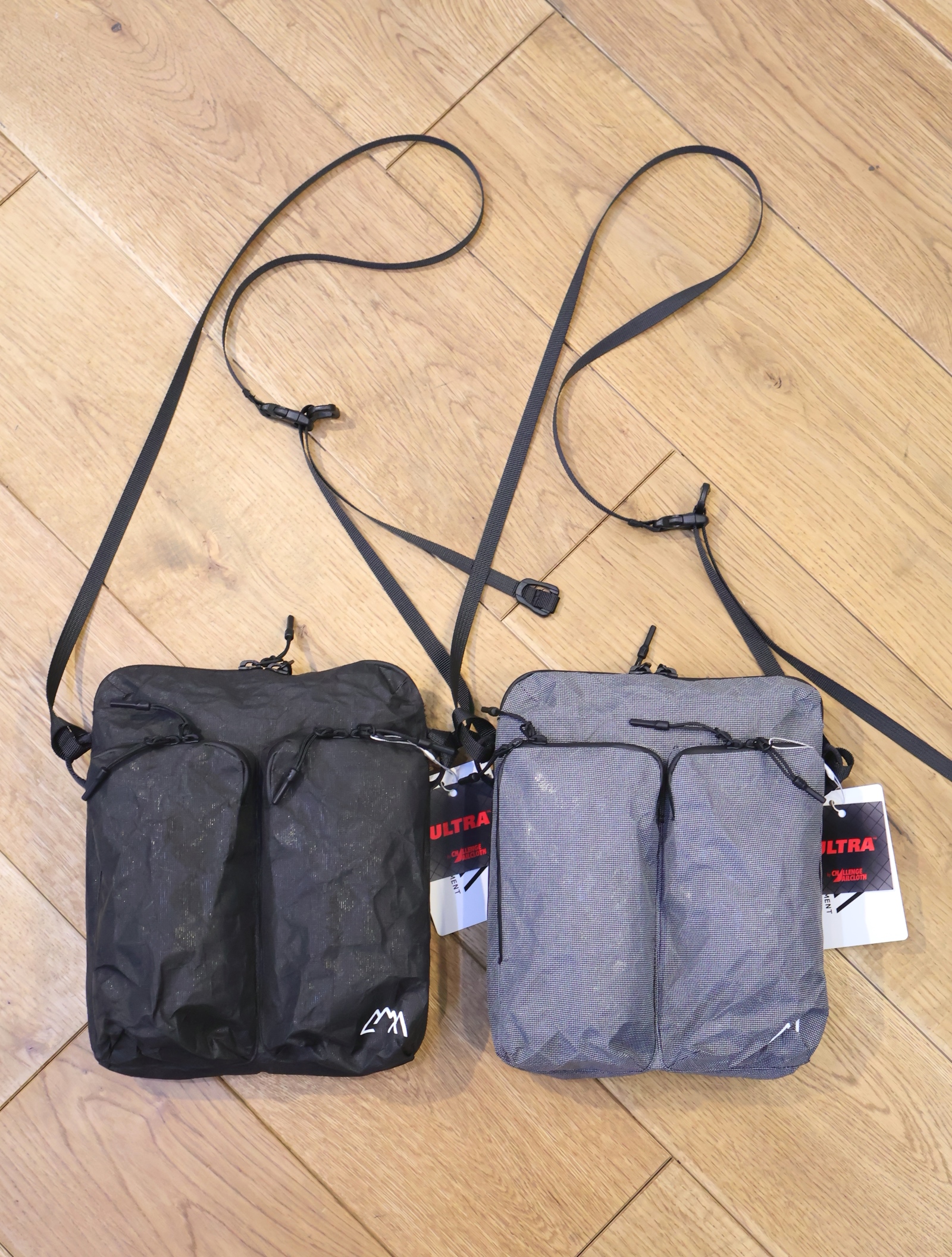 CMF OUTDOOR GARMENT　「SMART POUCH ULTRA 100X」　ショルダーポーチ