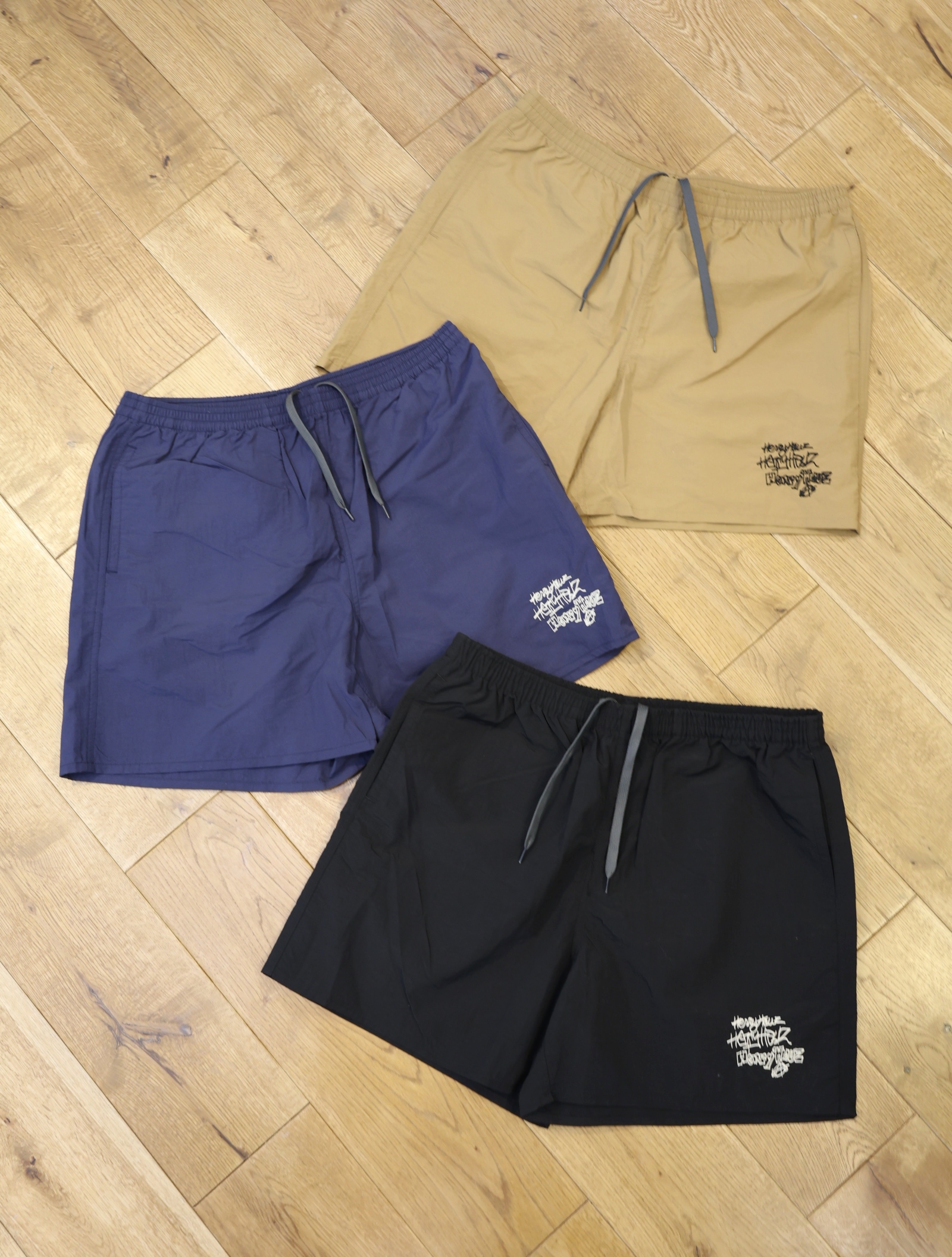 【 5月20日 12:00〜 発売開始 】HENRY HAUZ　「FUN SHORTS」　ナイロン イージーショーツ