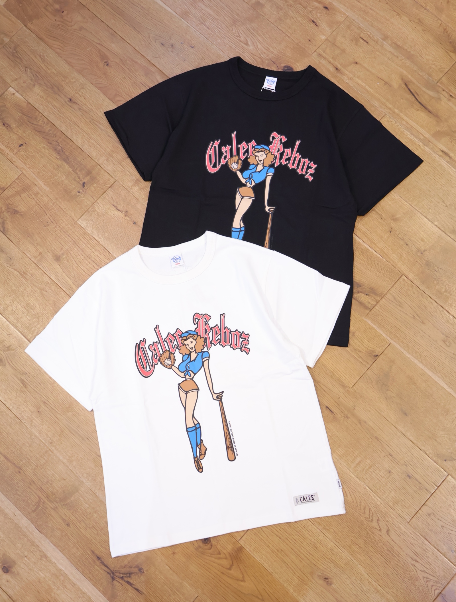 CALEE × KEBOZ 　「PINUP GIRL S/S TEE 」　プリントティーシャツ