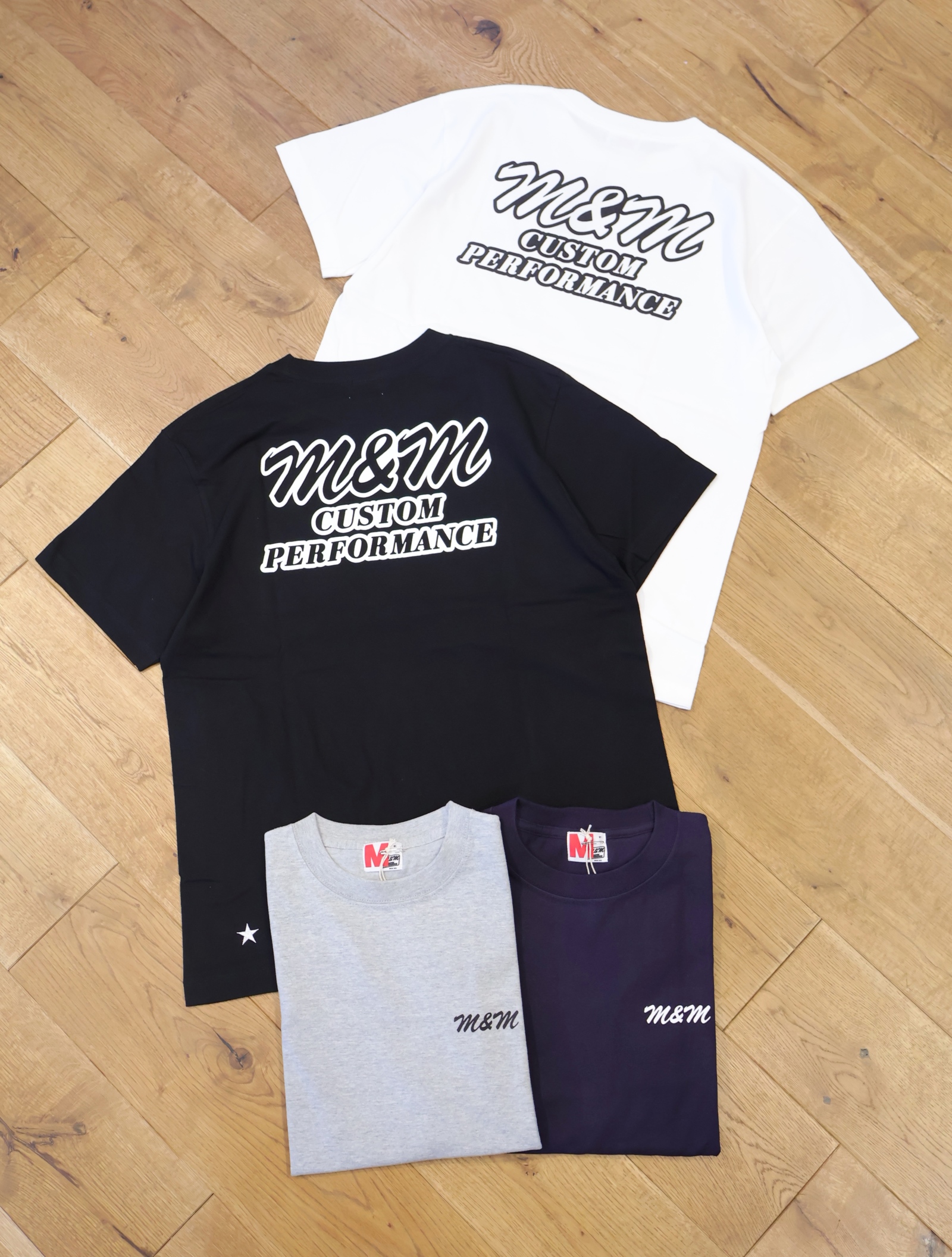 【 7月3日発売！】M&M CUSTOM PERFORMANCE  　「Edge Logo Tee」　プリントティーシャツ