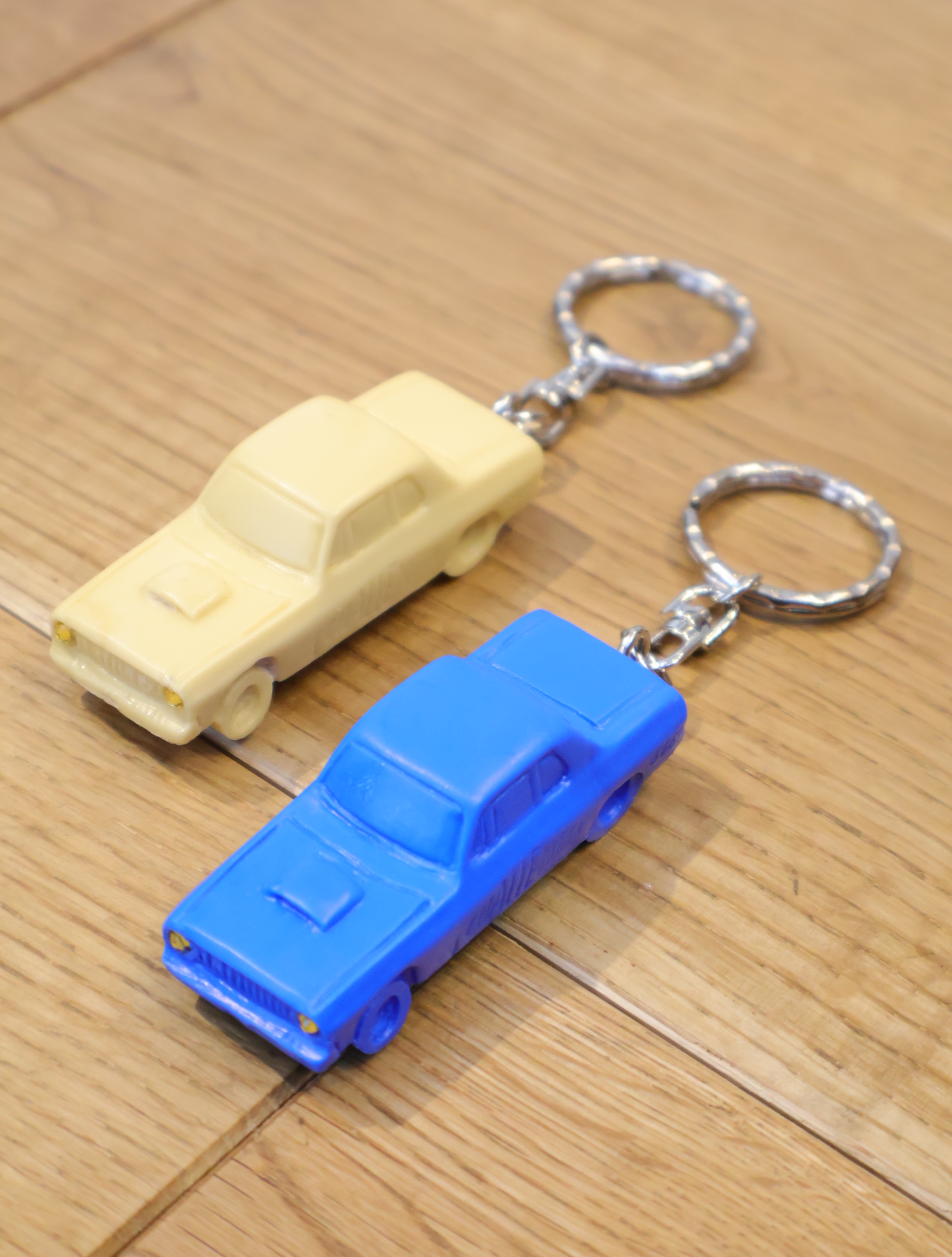 CHALLENGER　「CAR KEY RING」　キーホルダー