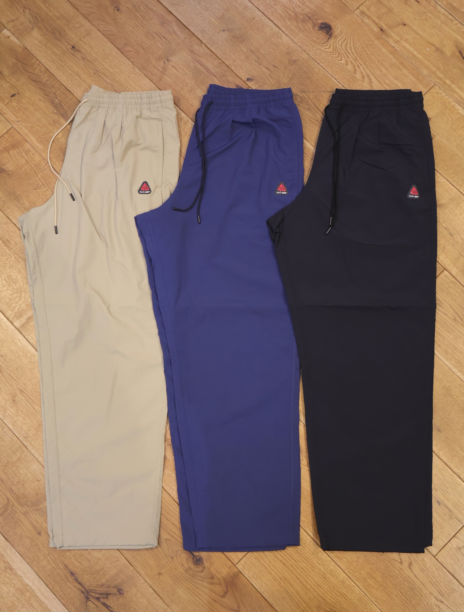 RADIALL　   「LOWLANE - STRAIGHT FIT EASY PANTS」　ナイロン イージーパンツ