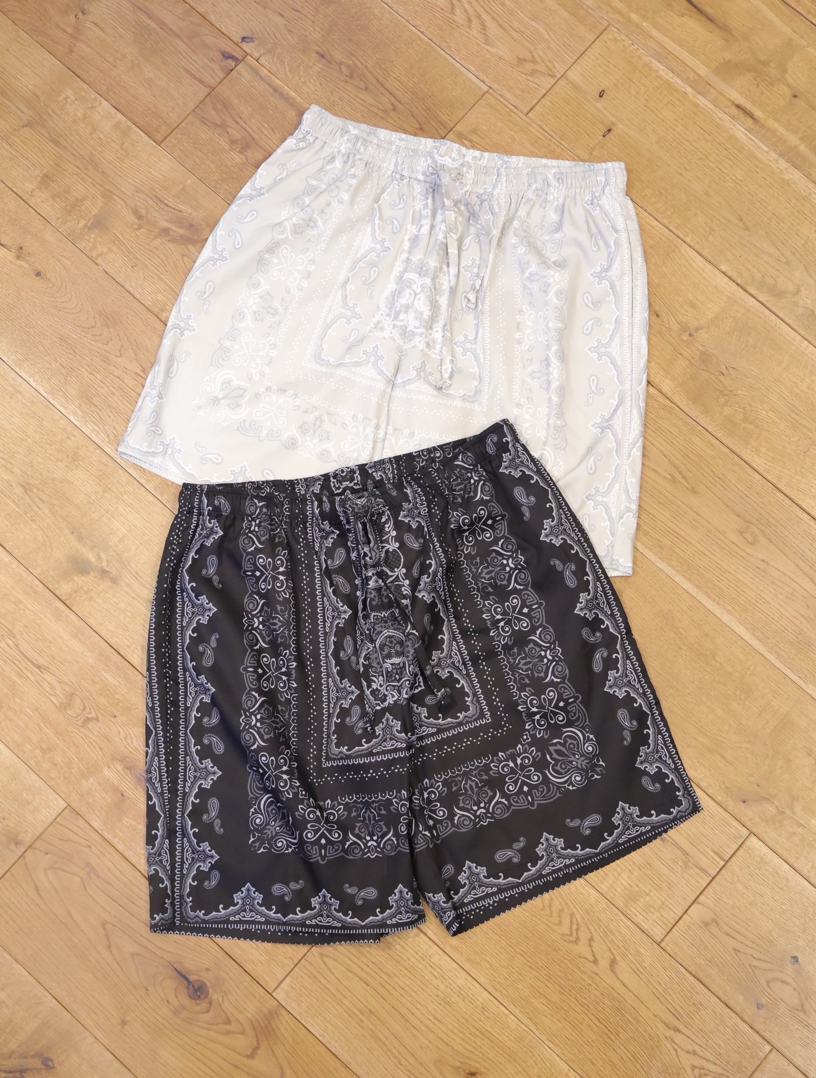 Hide and Seek　「Bandanna Pattern Short 」　イージーショーツ