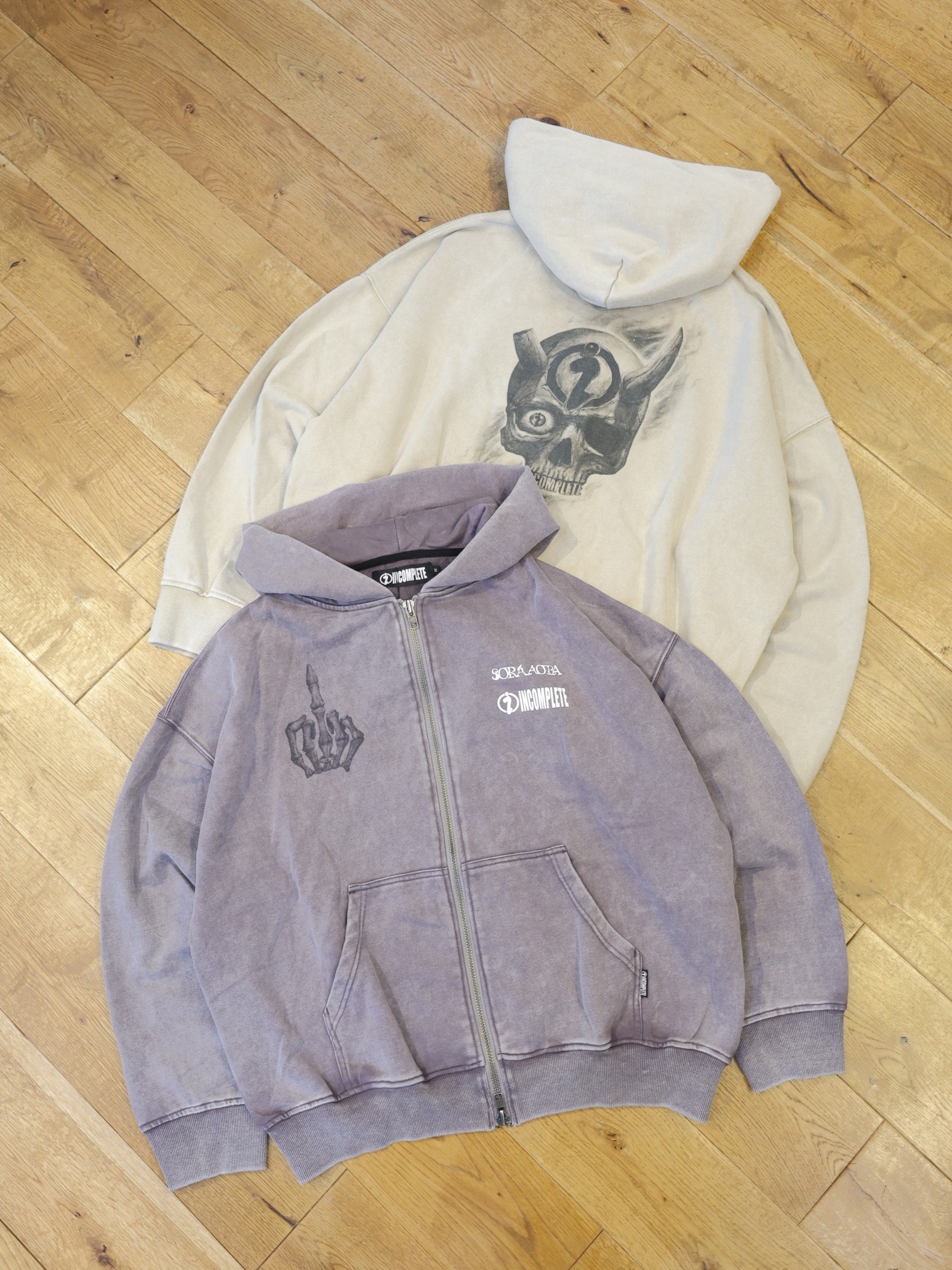 INCOMPLETE TOKYO × SORA AOTA　「Faded zip hoodie (SORA AOTA)」　フェード加工 スウェットジップアップフーディー