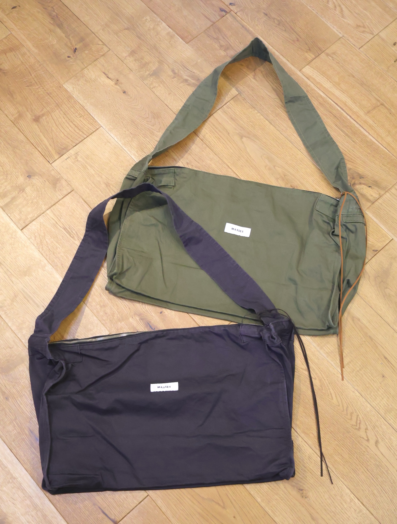 MASSES　「MAIL BAG」　　ニュースペーパーバッグ