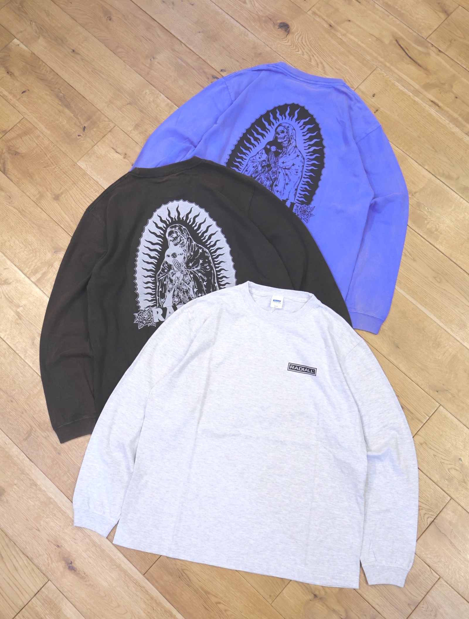 【NEW YEAR ITEM !!】RADIALL × HIROTTON　「GUIDANCE - CREW NECK T-SHIRT L/S」　ミストブリーチ加工 ロングスリーブプリントティーシャツ