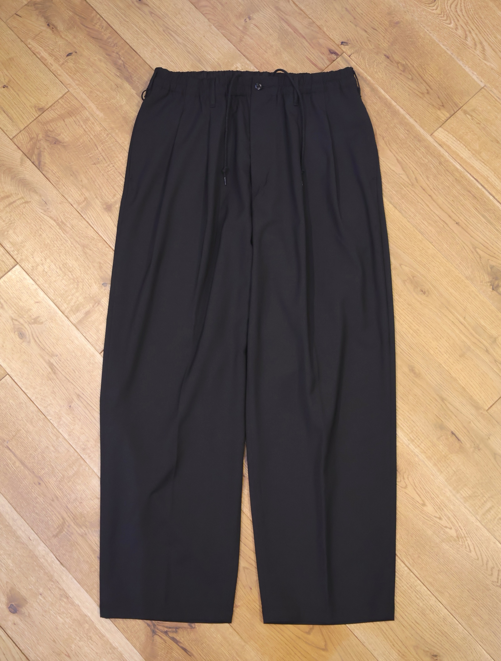 COOTIE　「T/W 2 Tuck Easy Pants <PLAIN>」　2タック イージーパンツ