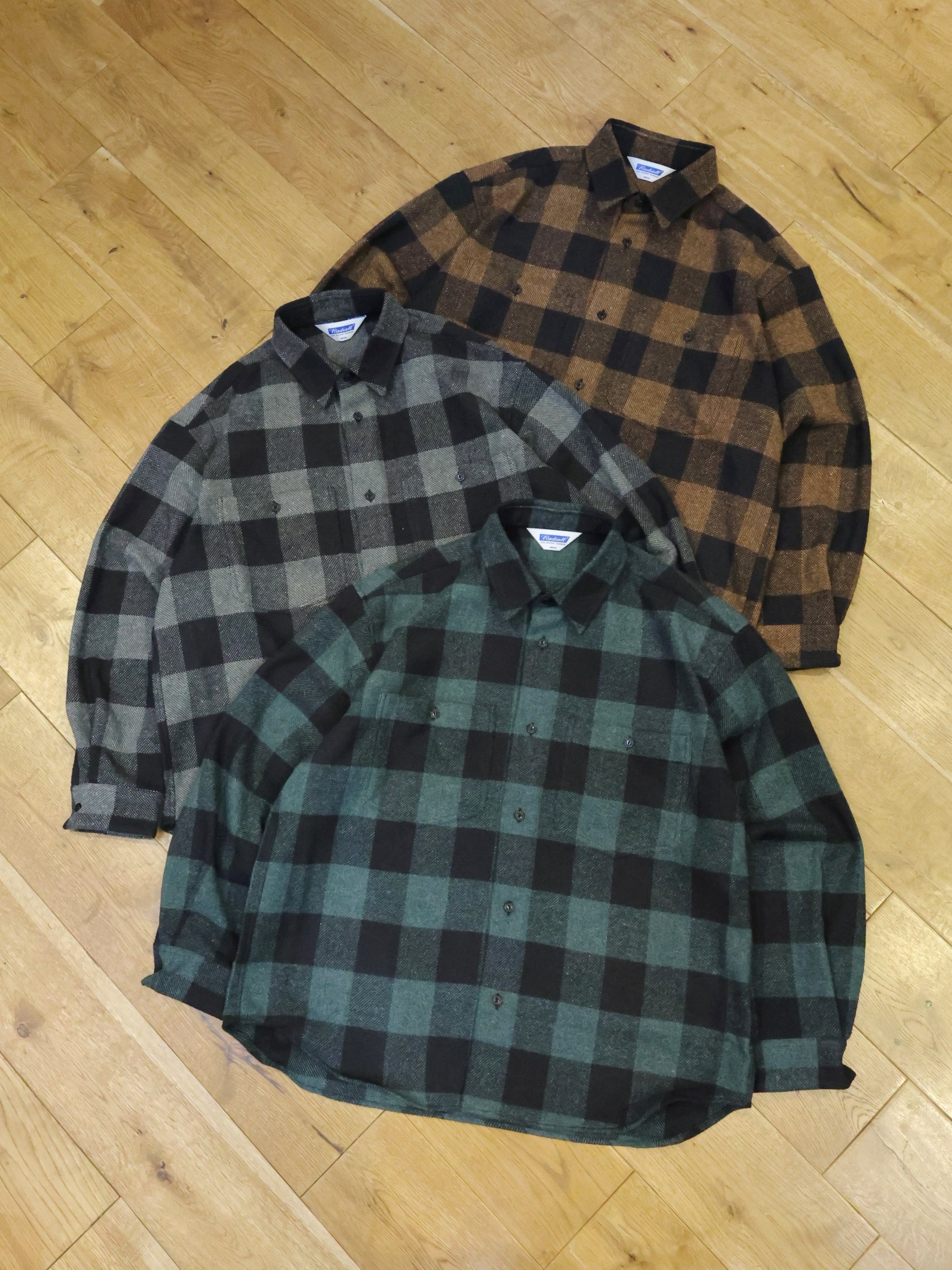 RADIALL　　「FISHER - REGULAR COLLARED SHIRT L/S」　 レギュラーカラー バッファローチェックシャツ