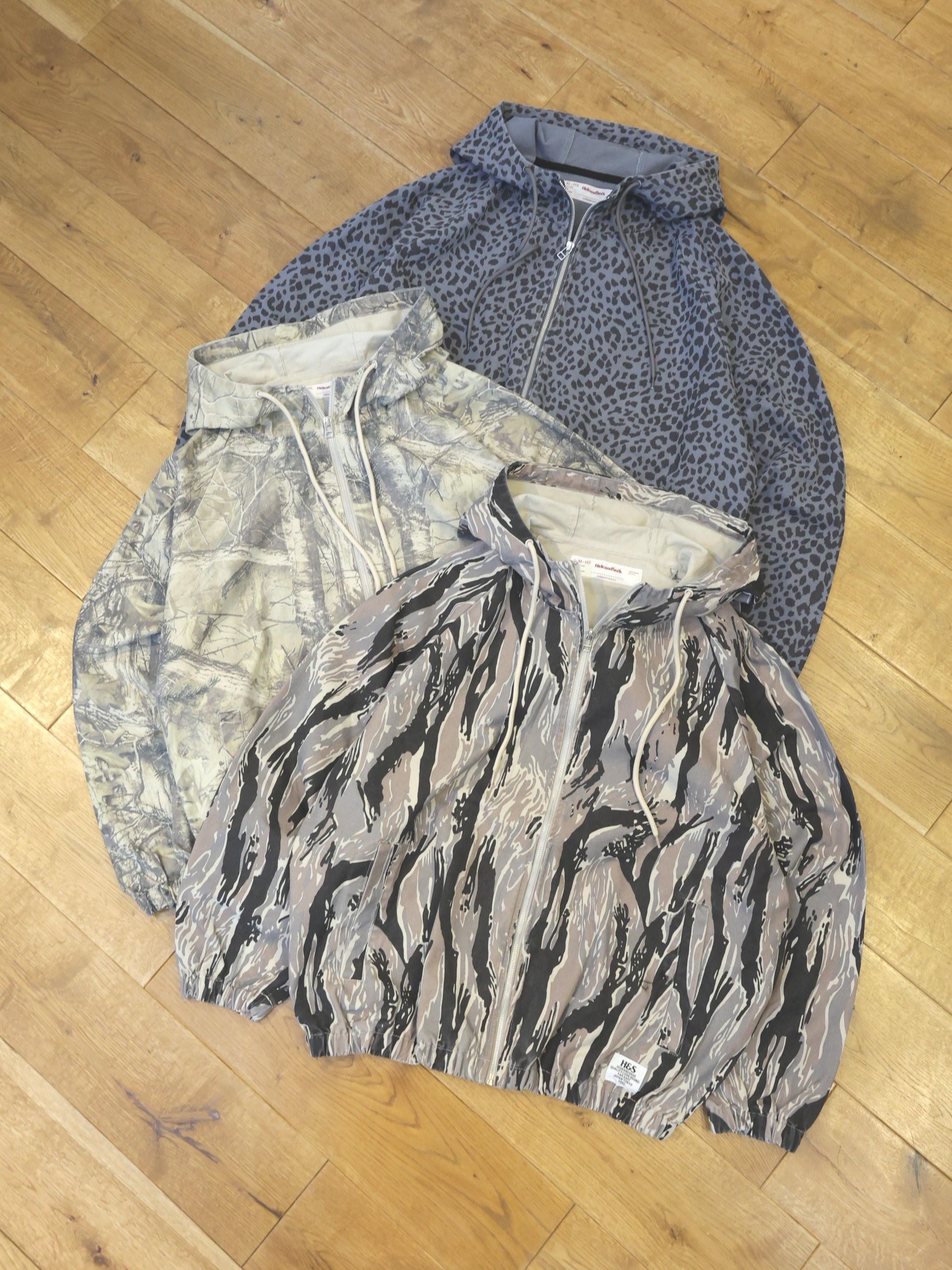 Hide and Seek　「Camo Zip Hooded Jacket（26AW）」　 ユーズド加工 ジップアップフーディージャケット